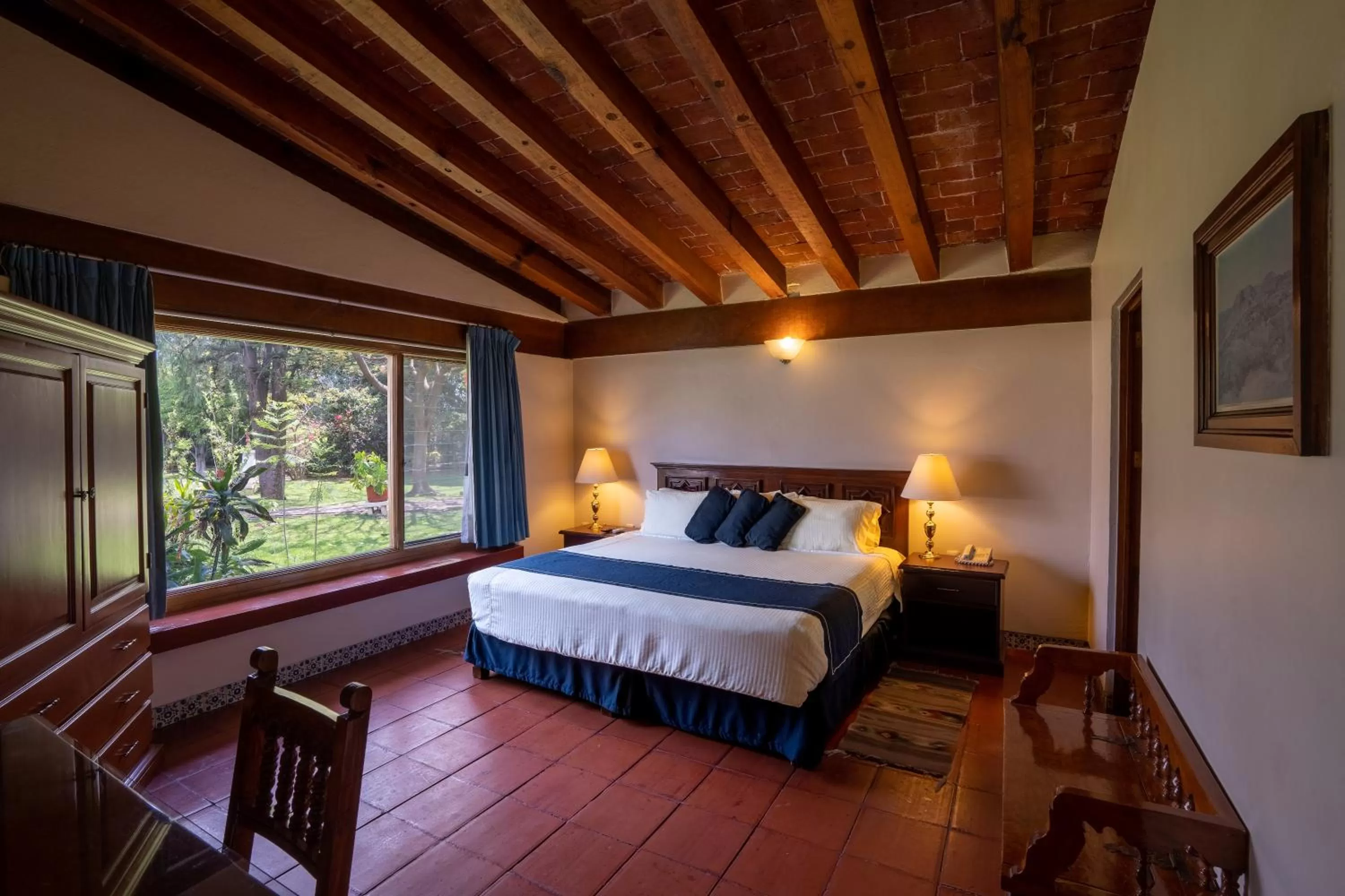 Bed in Mision De Los Angeles