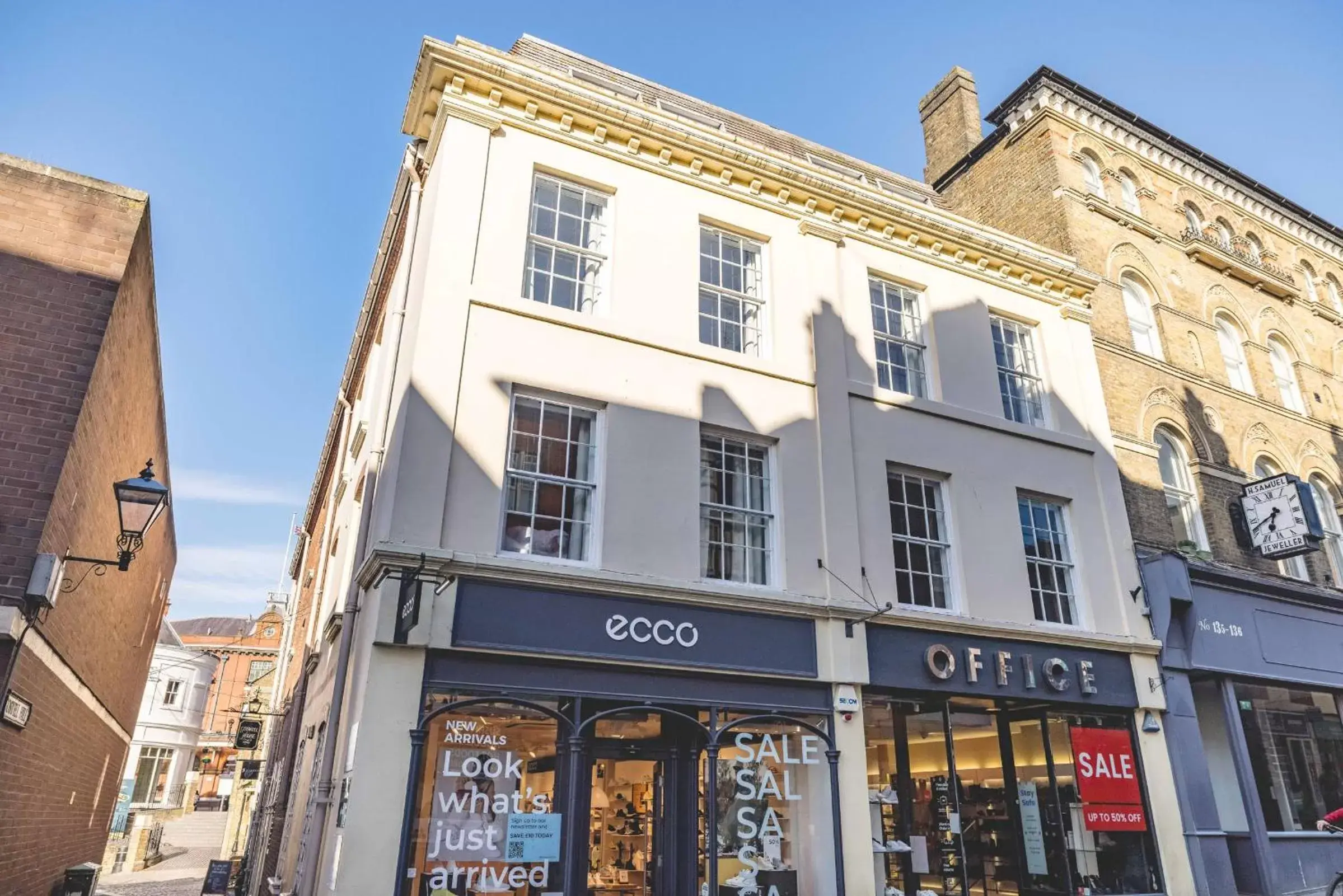 Property Building in Goswell House