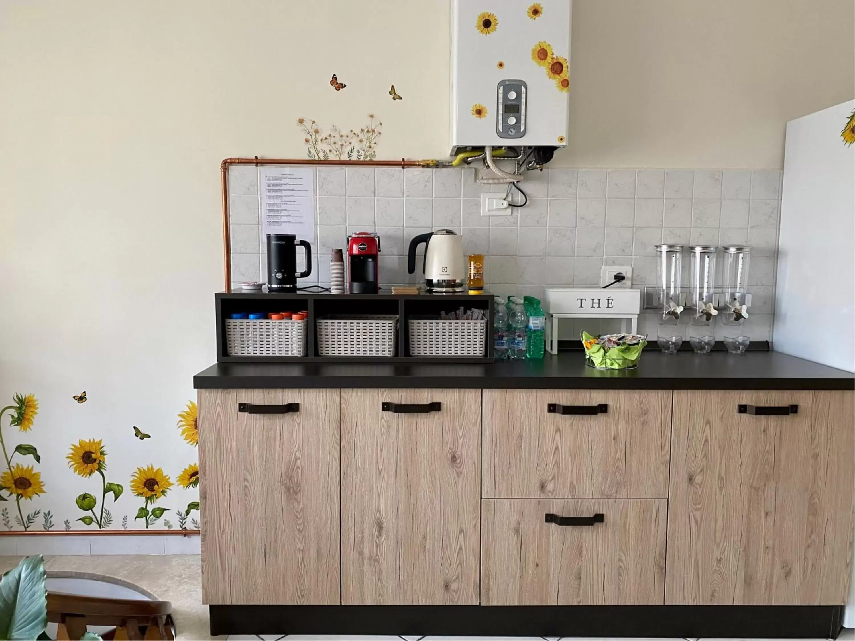 Coffee/tea facilities, Kitchen/Kitchenette in B&B I Girasoli