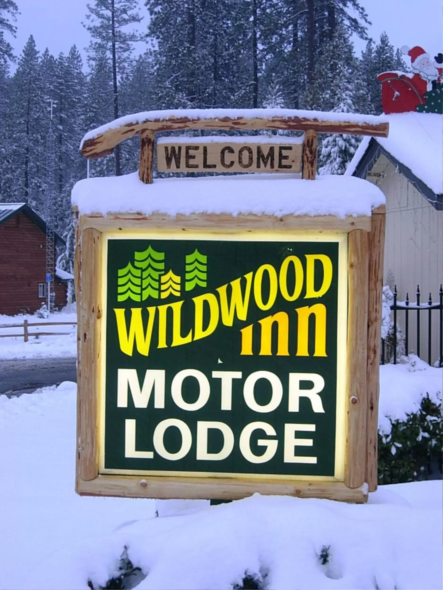 Facade/entrance, Winter in Wildwood Inn