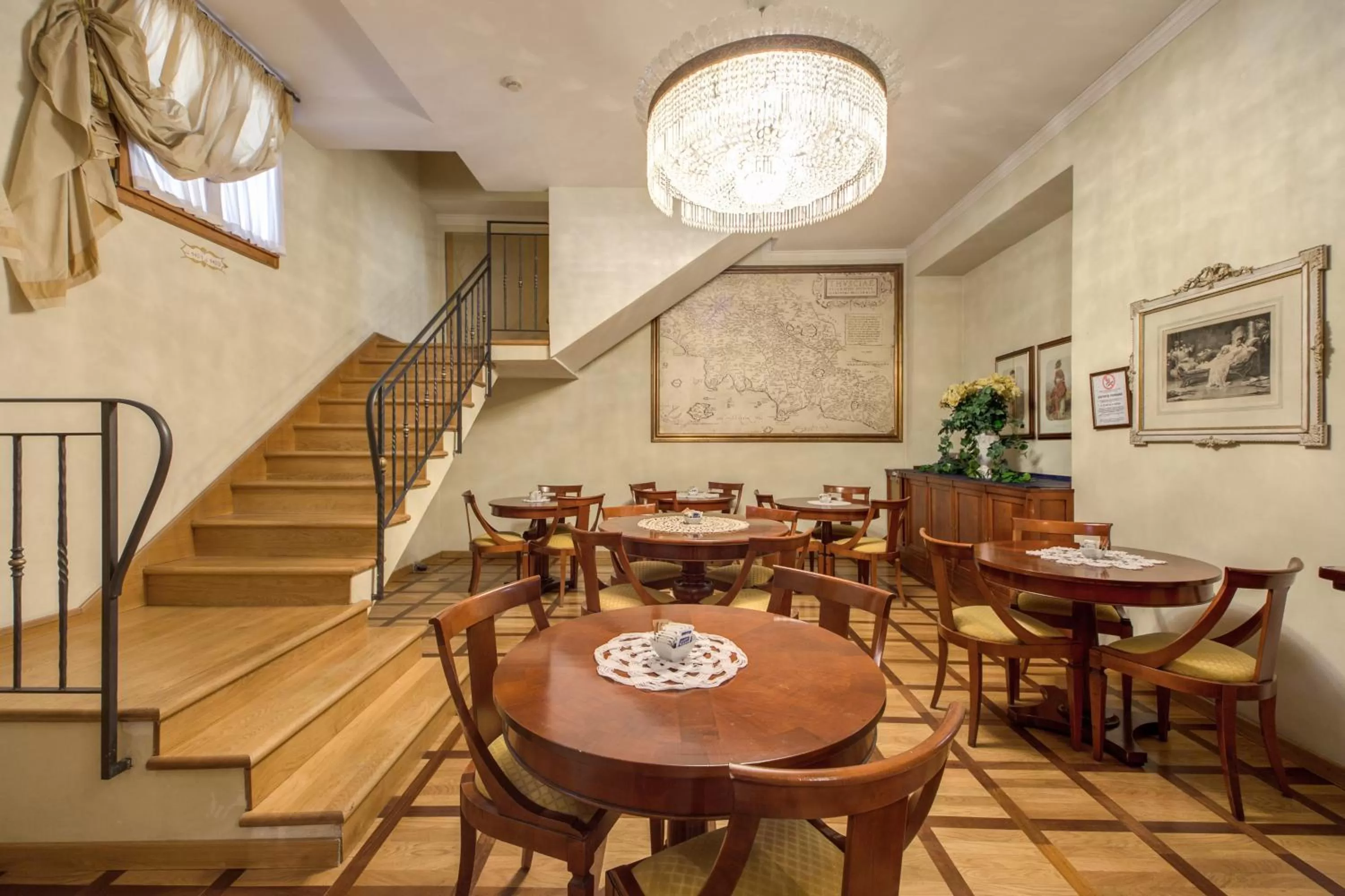 Seating area in Hotel Bigallo