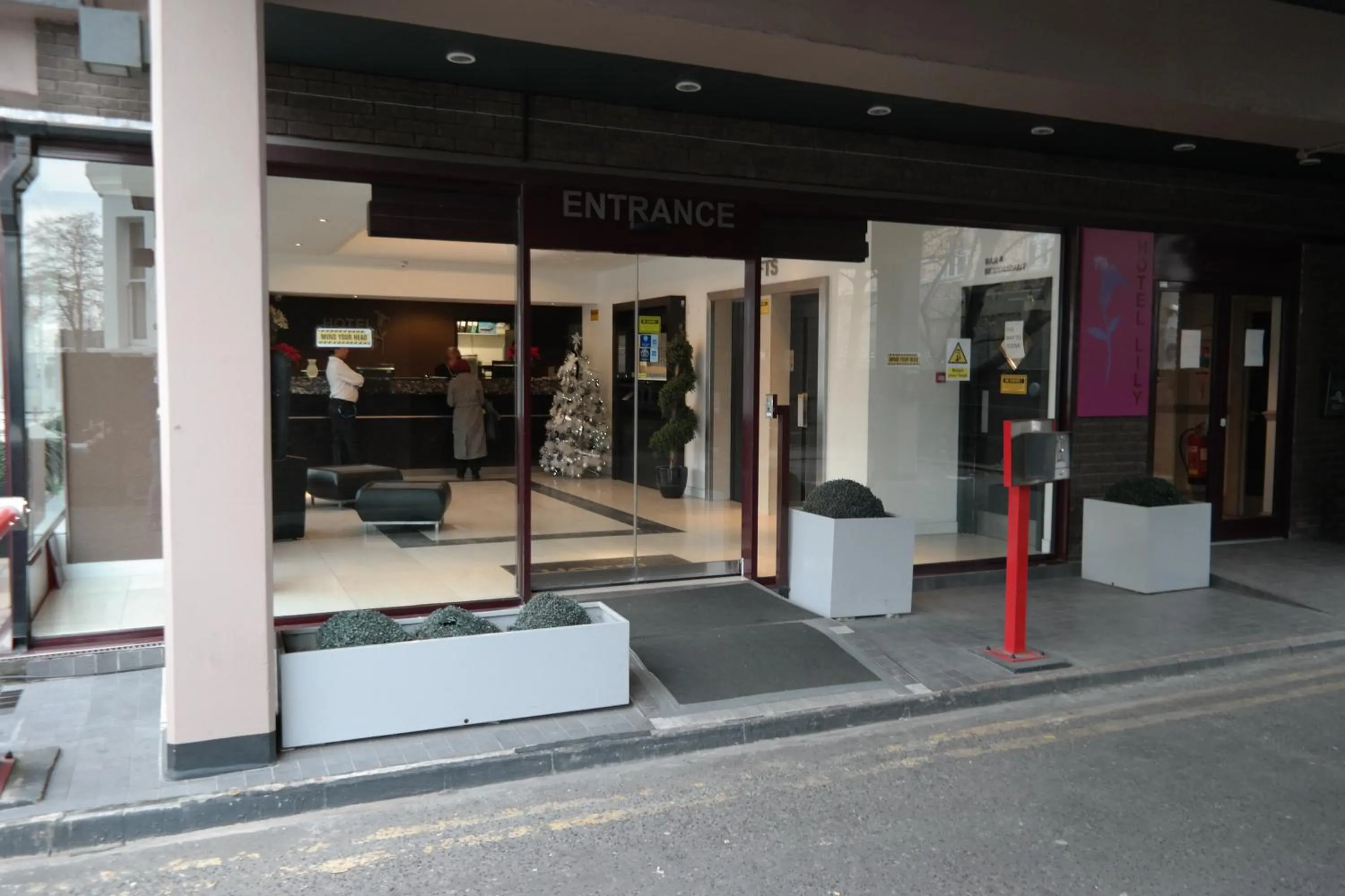 Facade/entrance in Hotel Lily