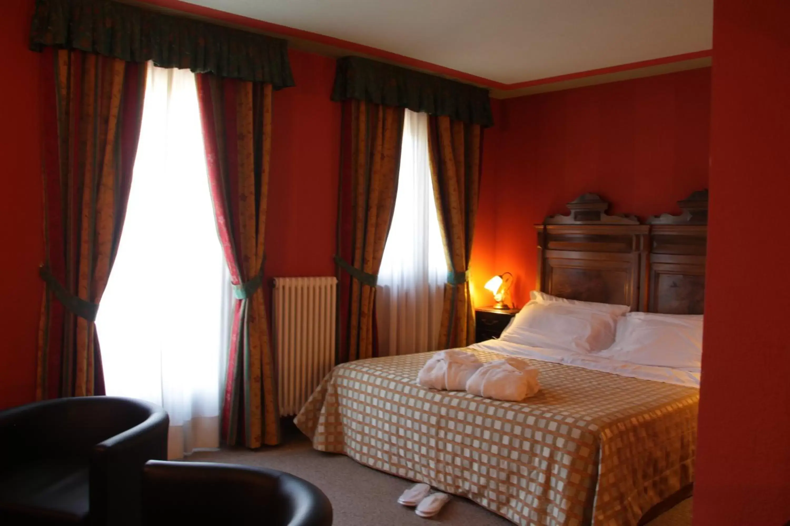 Bedroom, Room Photo in Hotel Chalet La Meridiana