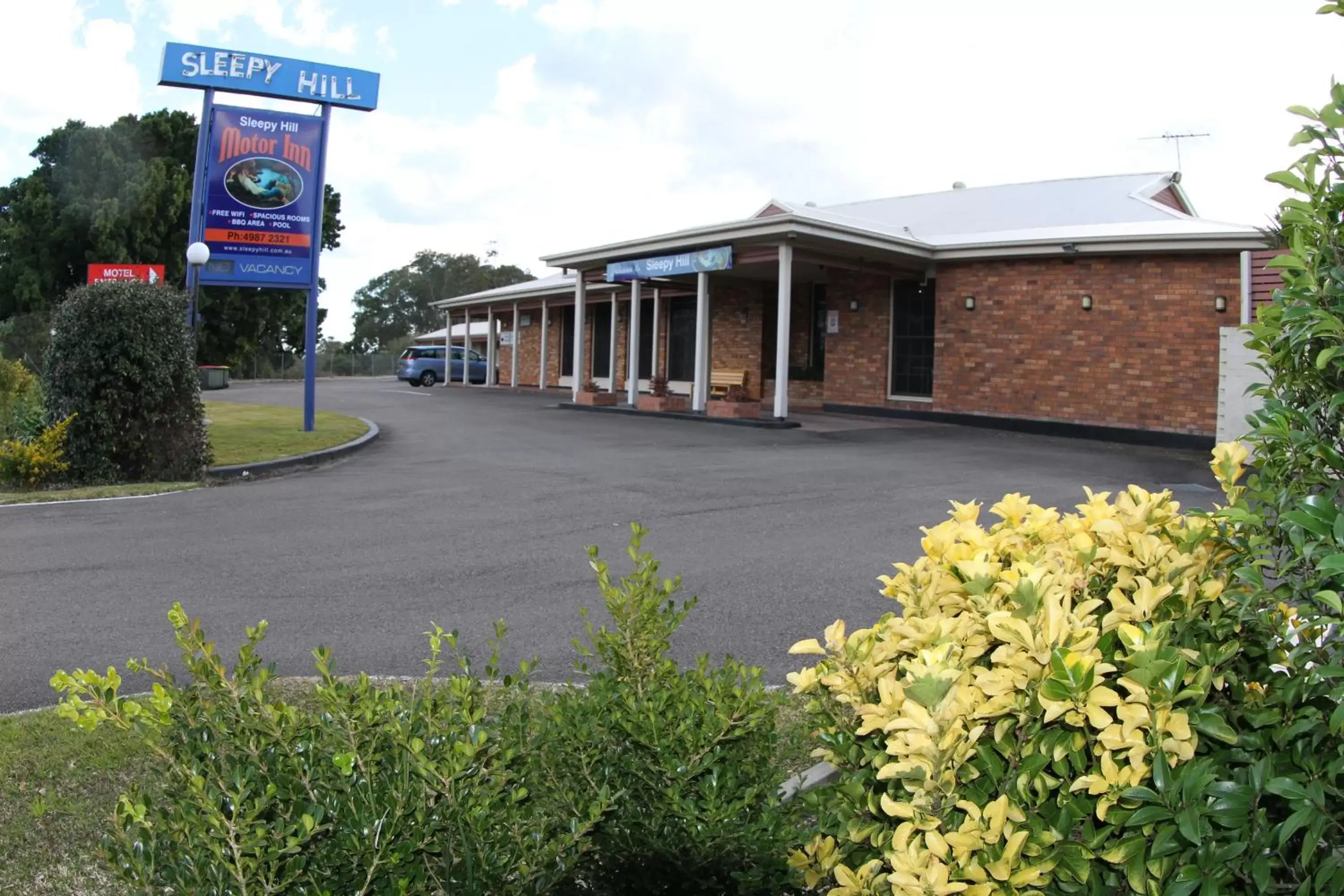 Property Building in Sleepy Hill Motor Inn