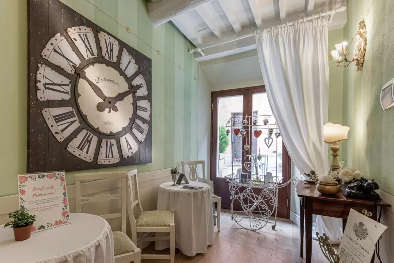 Property building, Restaurant/Places to Eat in TORRE GIARDINO SEGRETO B&B- Borgo Capitano Collection - Albergo diffuso