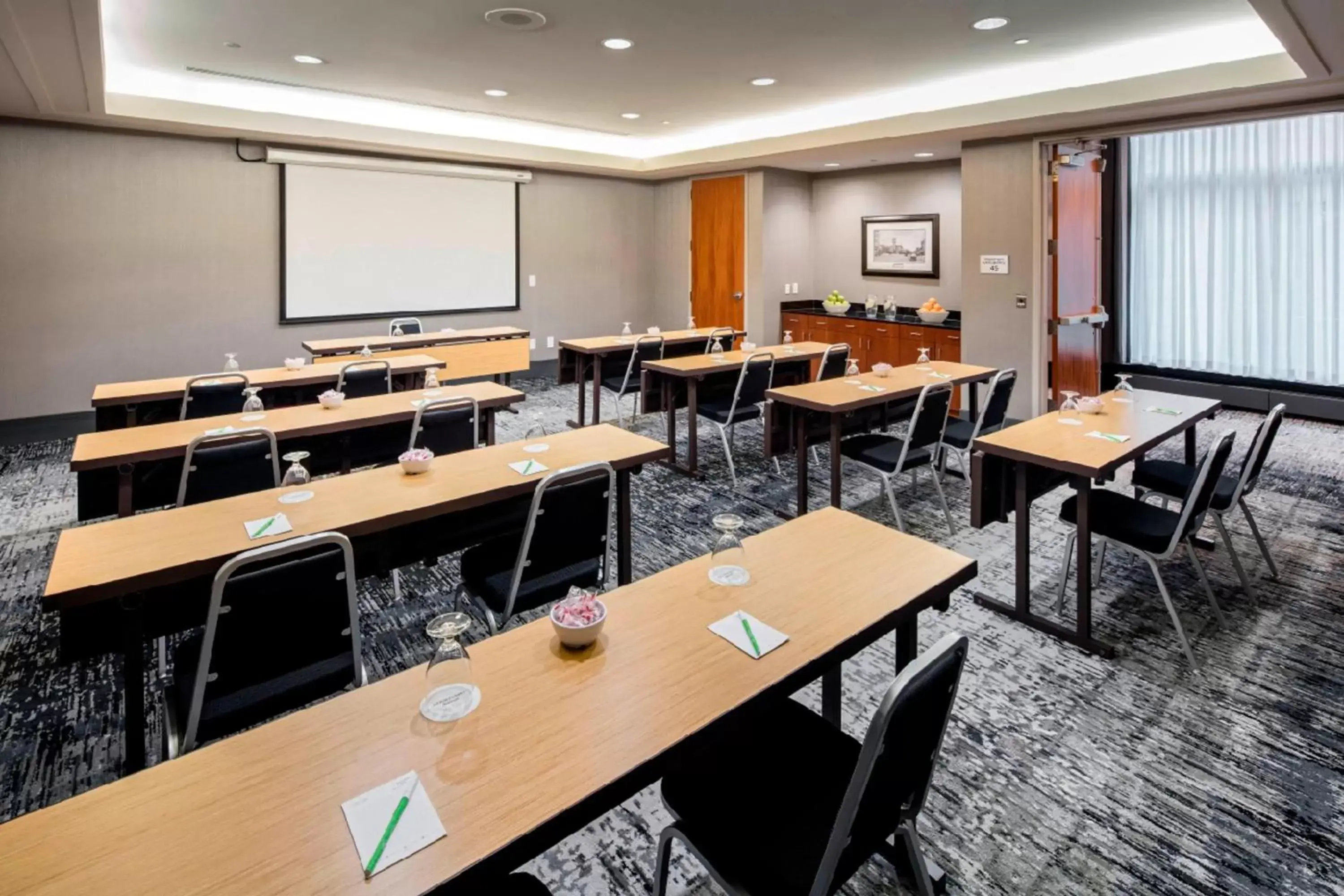 Meeting/conference room in Courtyard by Marriott Boston Brookline