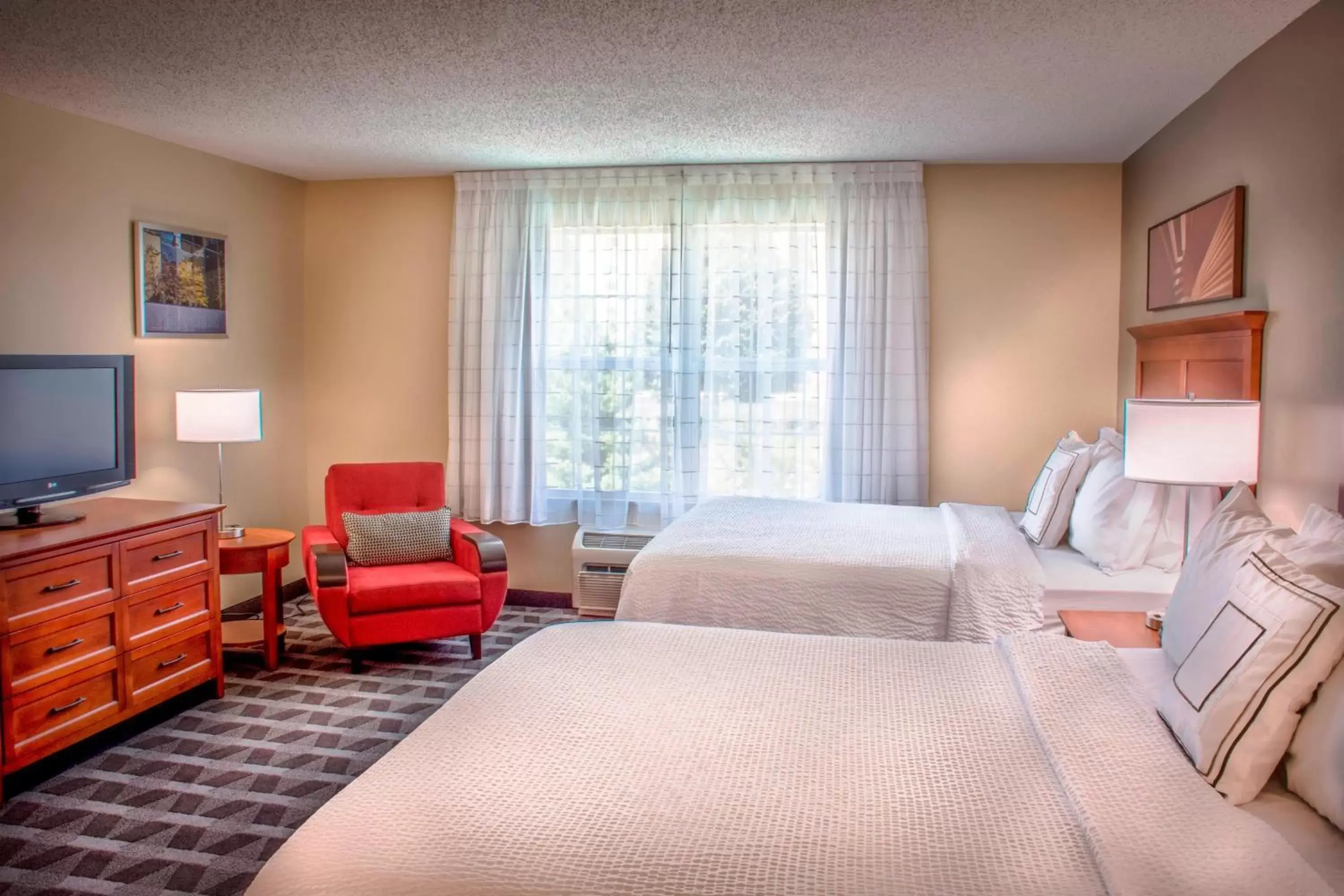 Queen Room with Two Queen Beds in TownePlace Suites by Marriott Baltimore BWI Airport