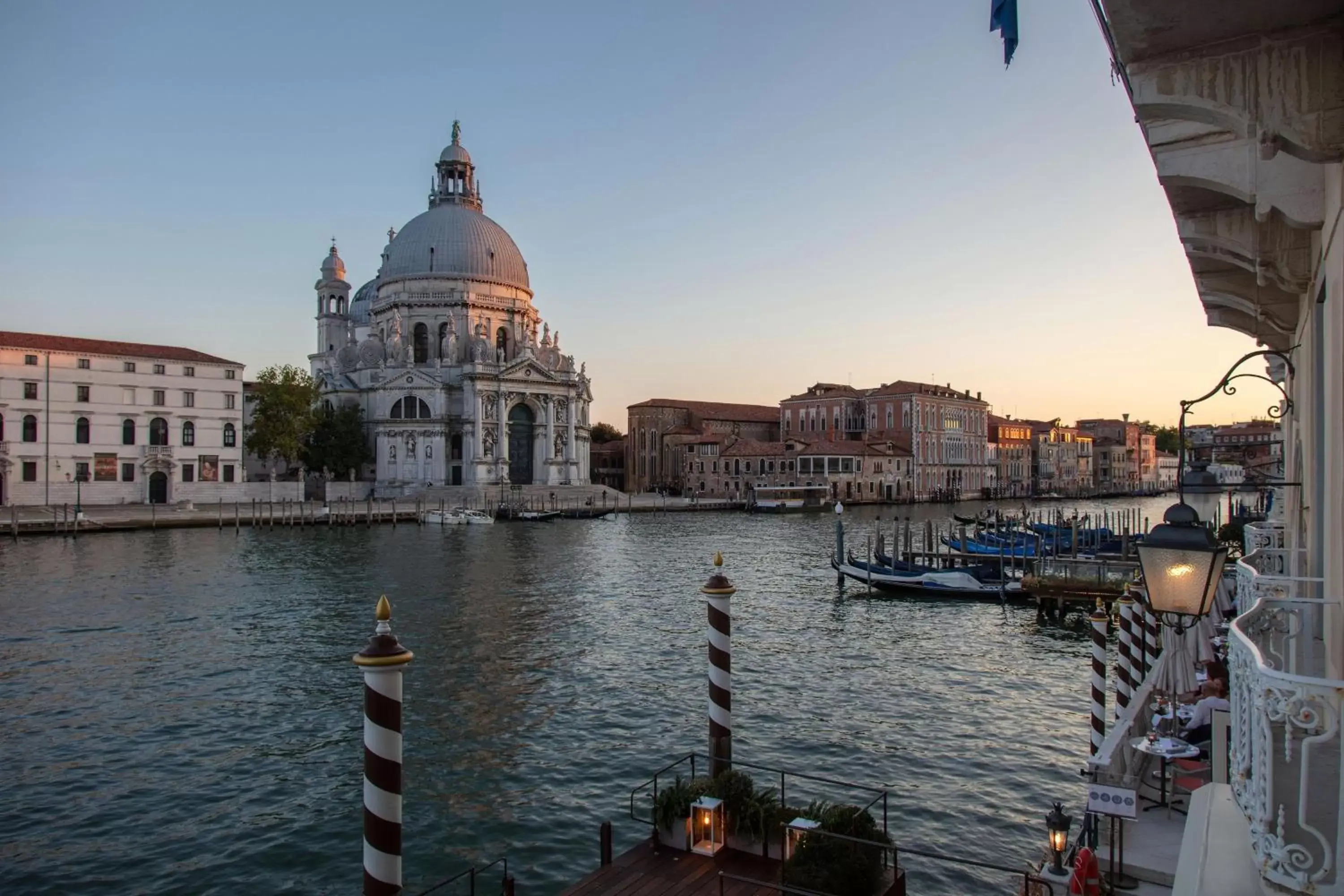 Photo of the whole room in The St. Regis Venice