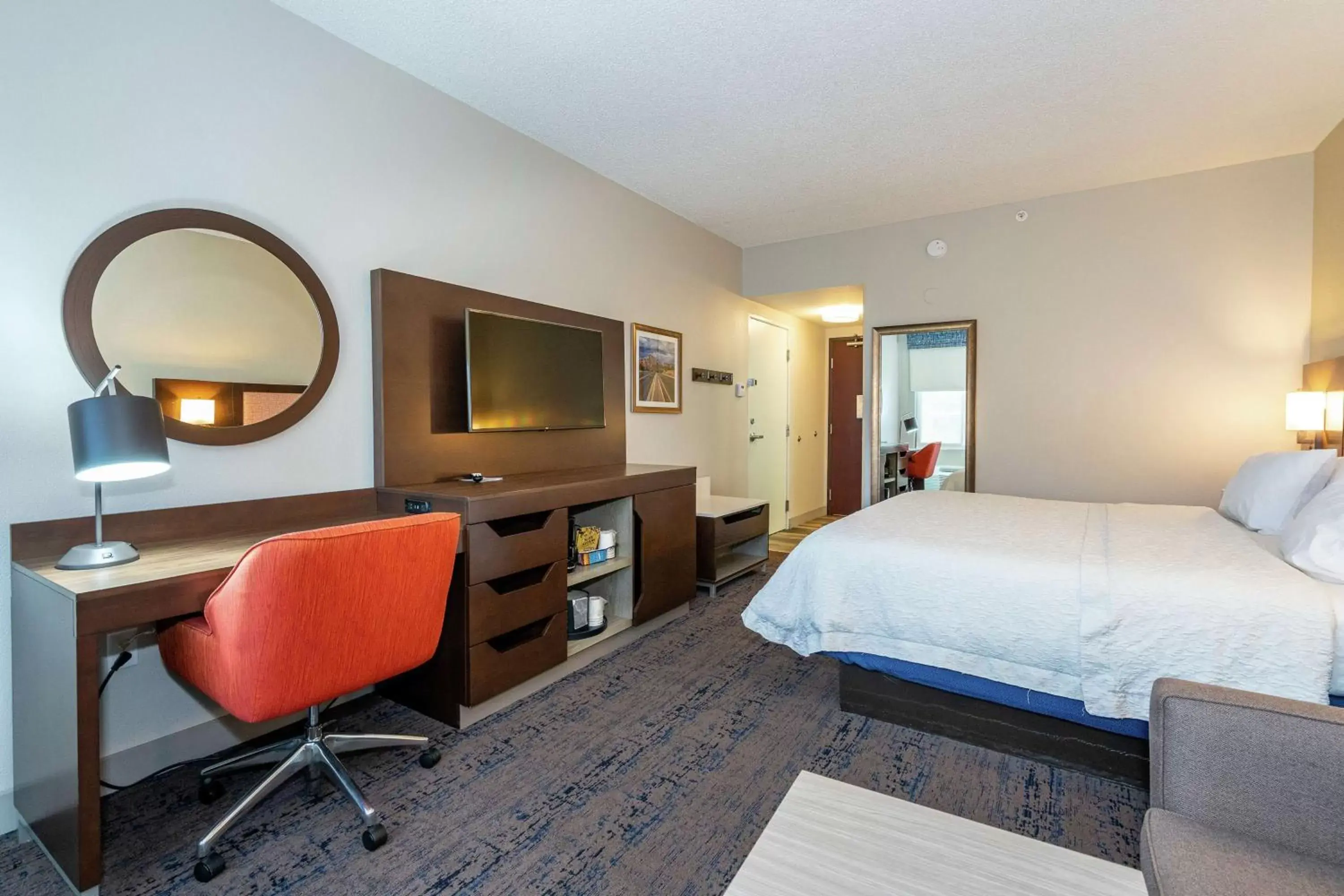 Bedroom in Hampton Inn & Suites Flagstaff - West
