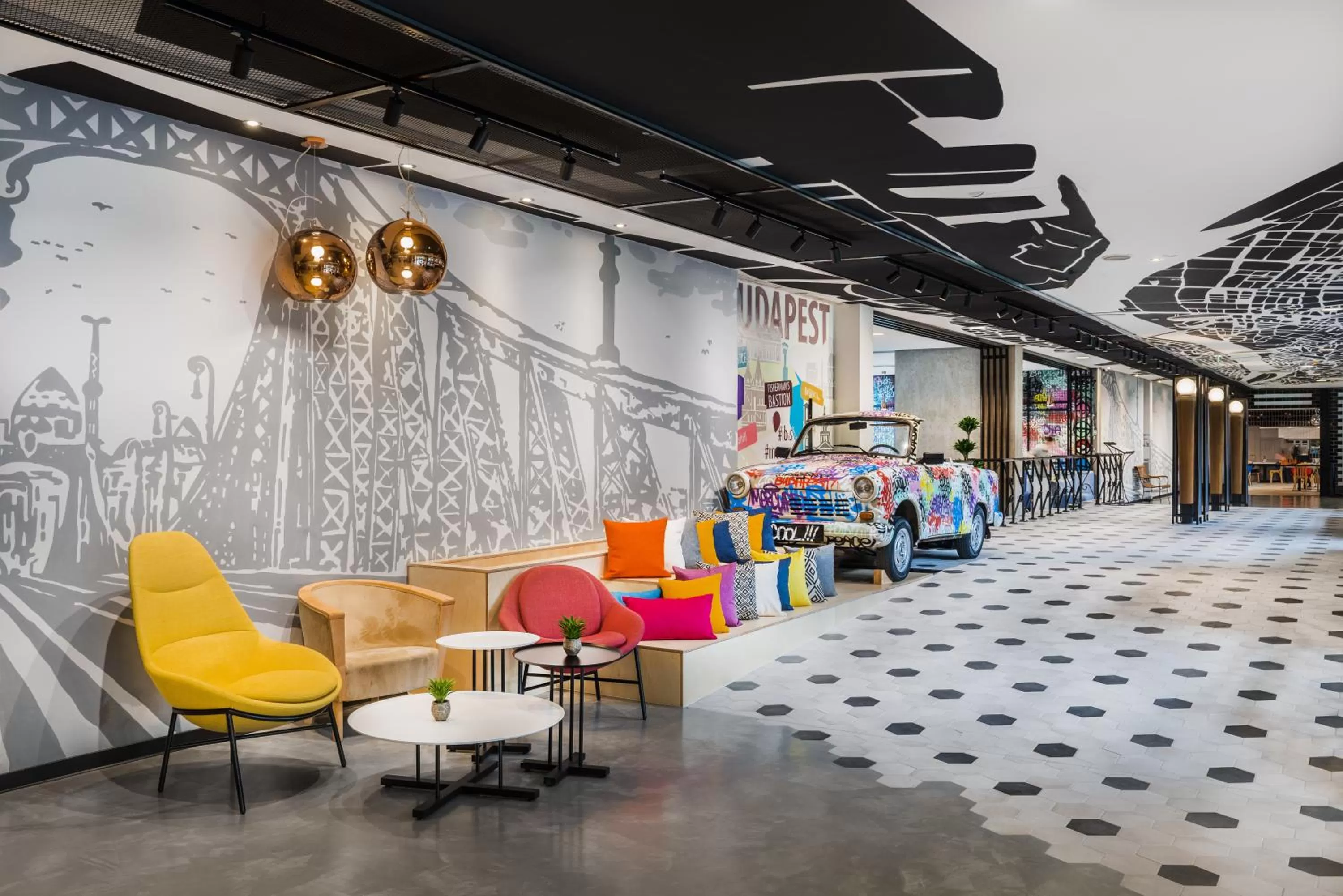 Lobby or reception in ibis Budapest Castle Hill