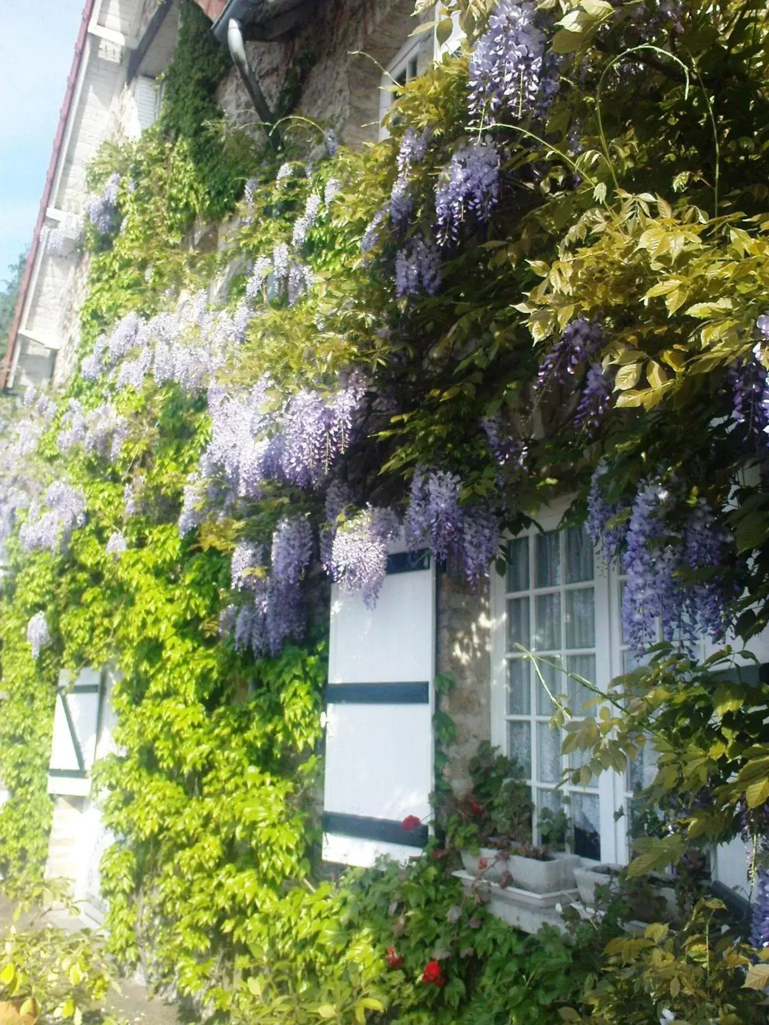 Facade/entrance in La Croix du Reh