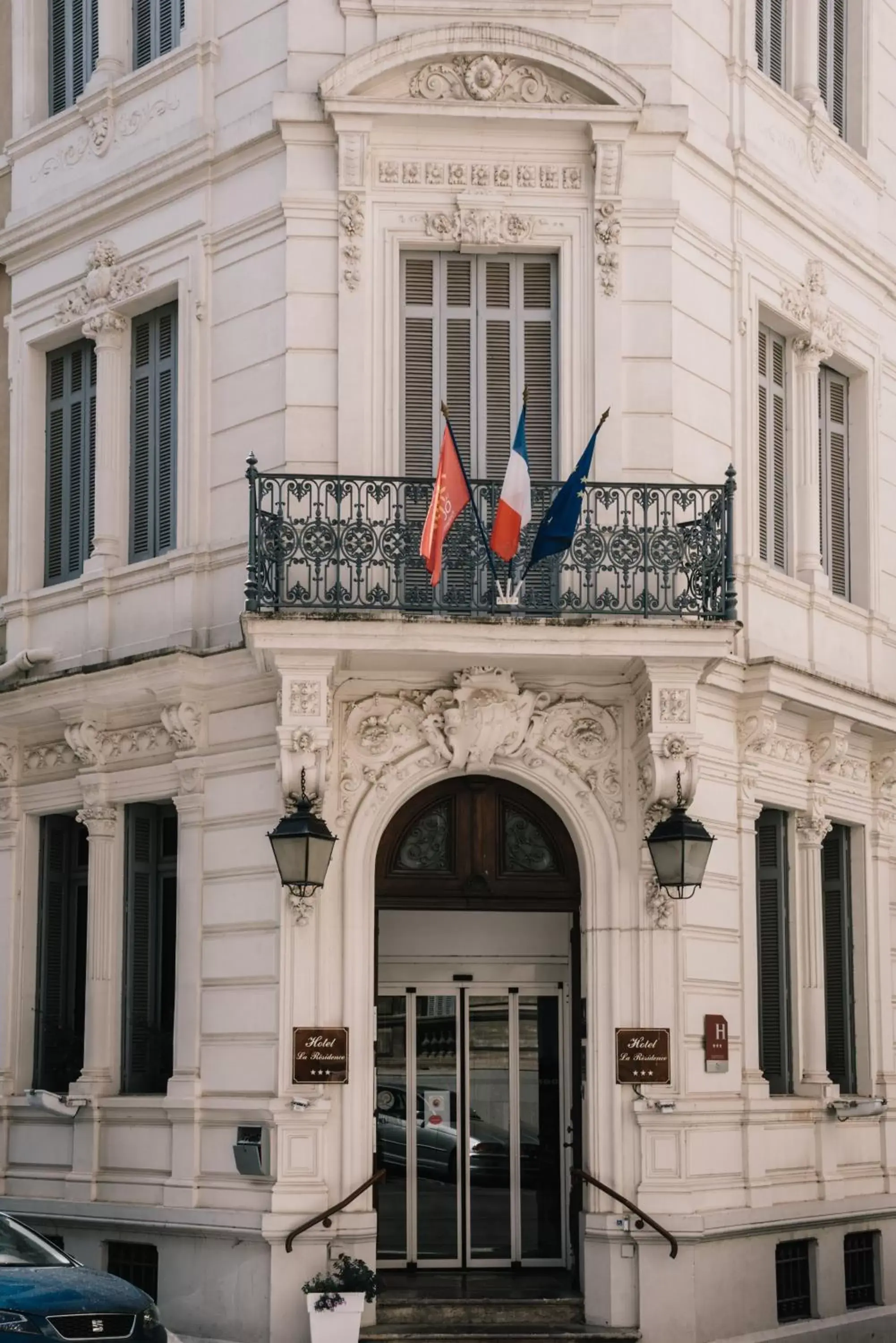 Property building in Hôtel La Résidence