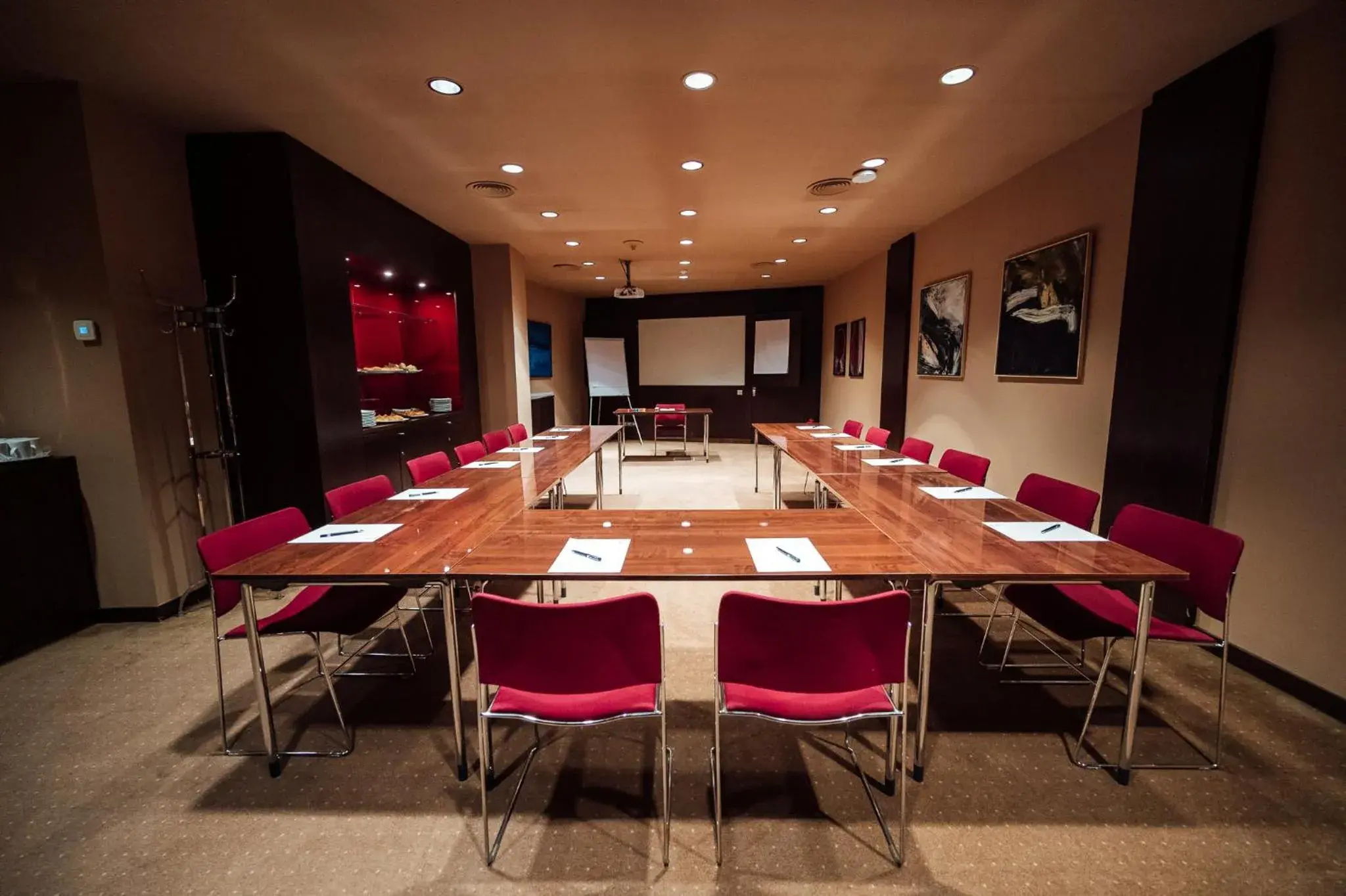 Meeting/conference room in Peakture Hotel