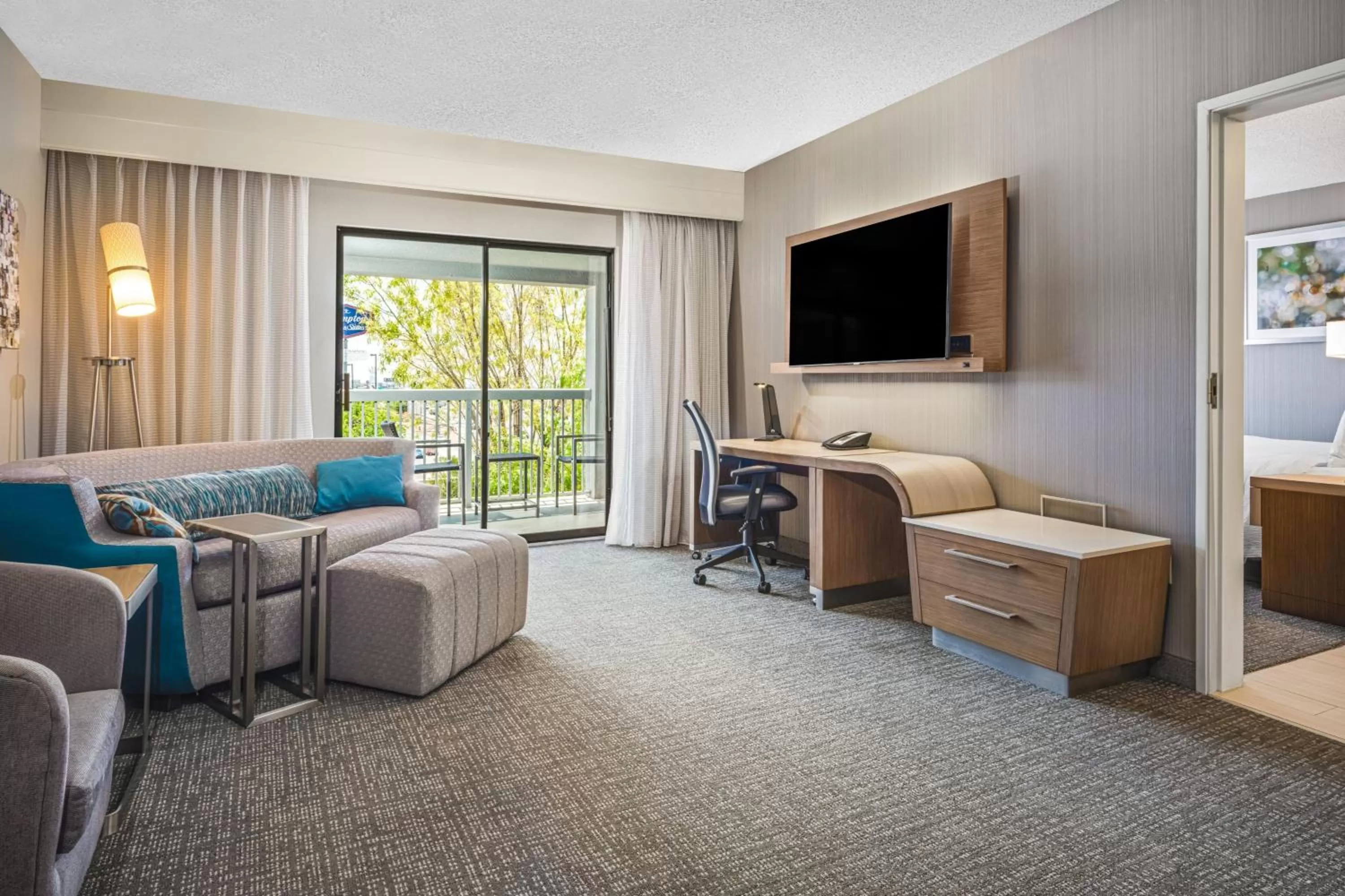 Photo of the whole room in Courtyard El Paso Airport