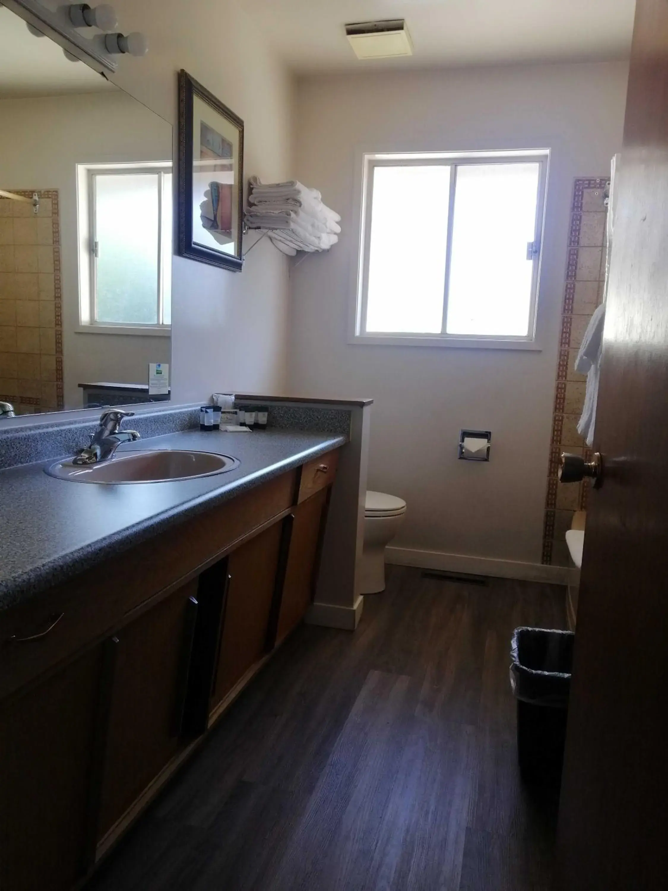 Bathroom in Recreation Inn and Suites