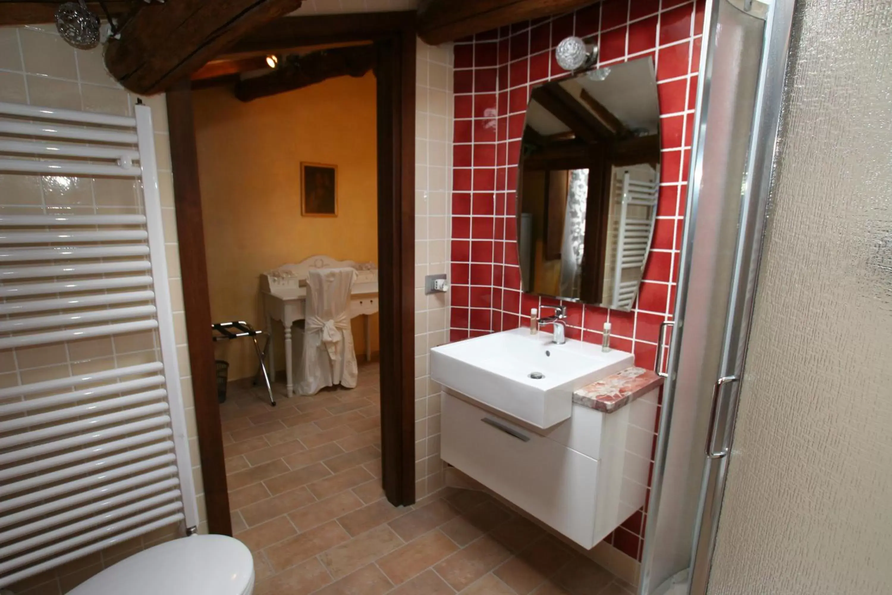 Bathroom in B&B Medieval House
