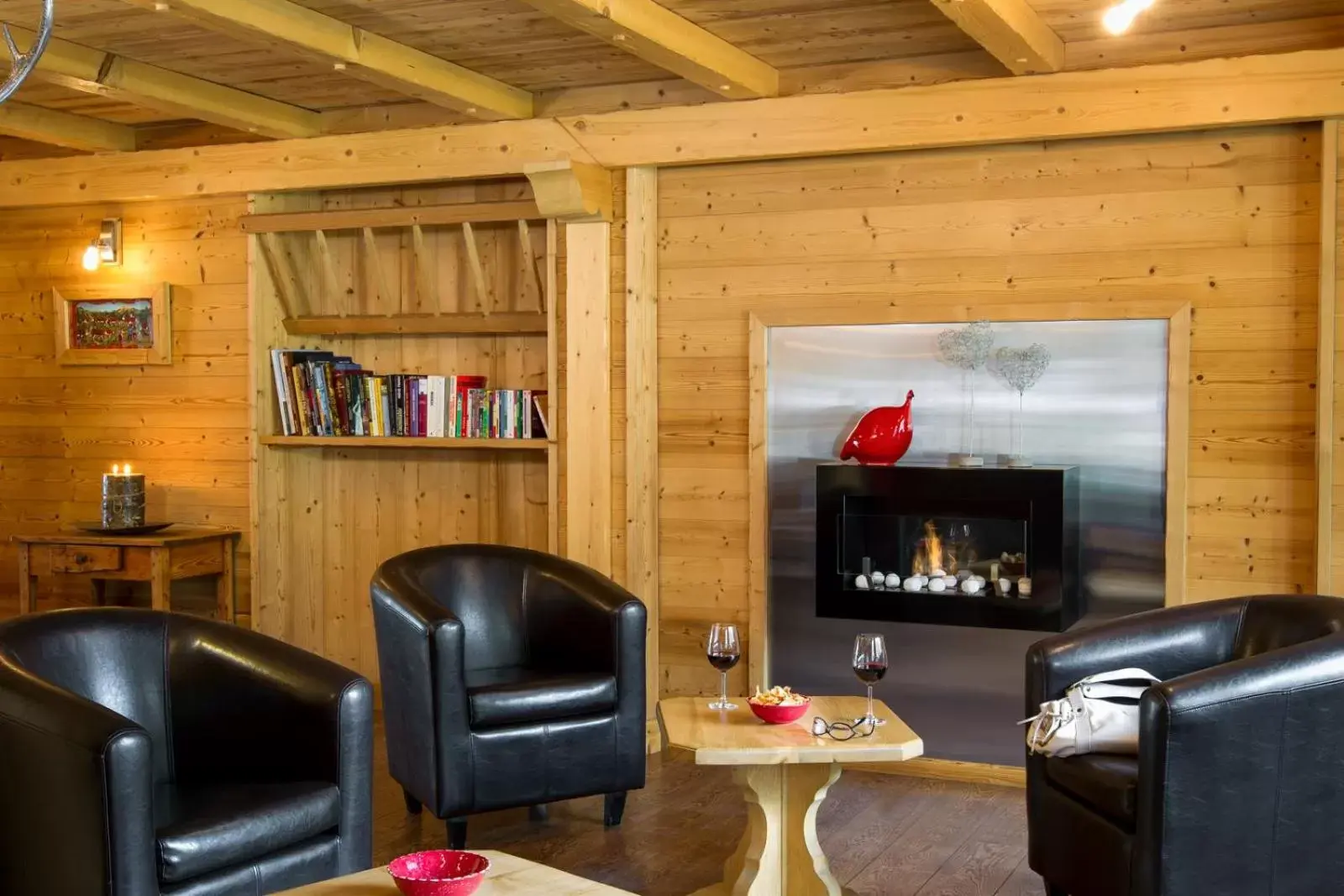 Communal lounge/ TV room, Seating Area in Hôtel Le Sporting