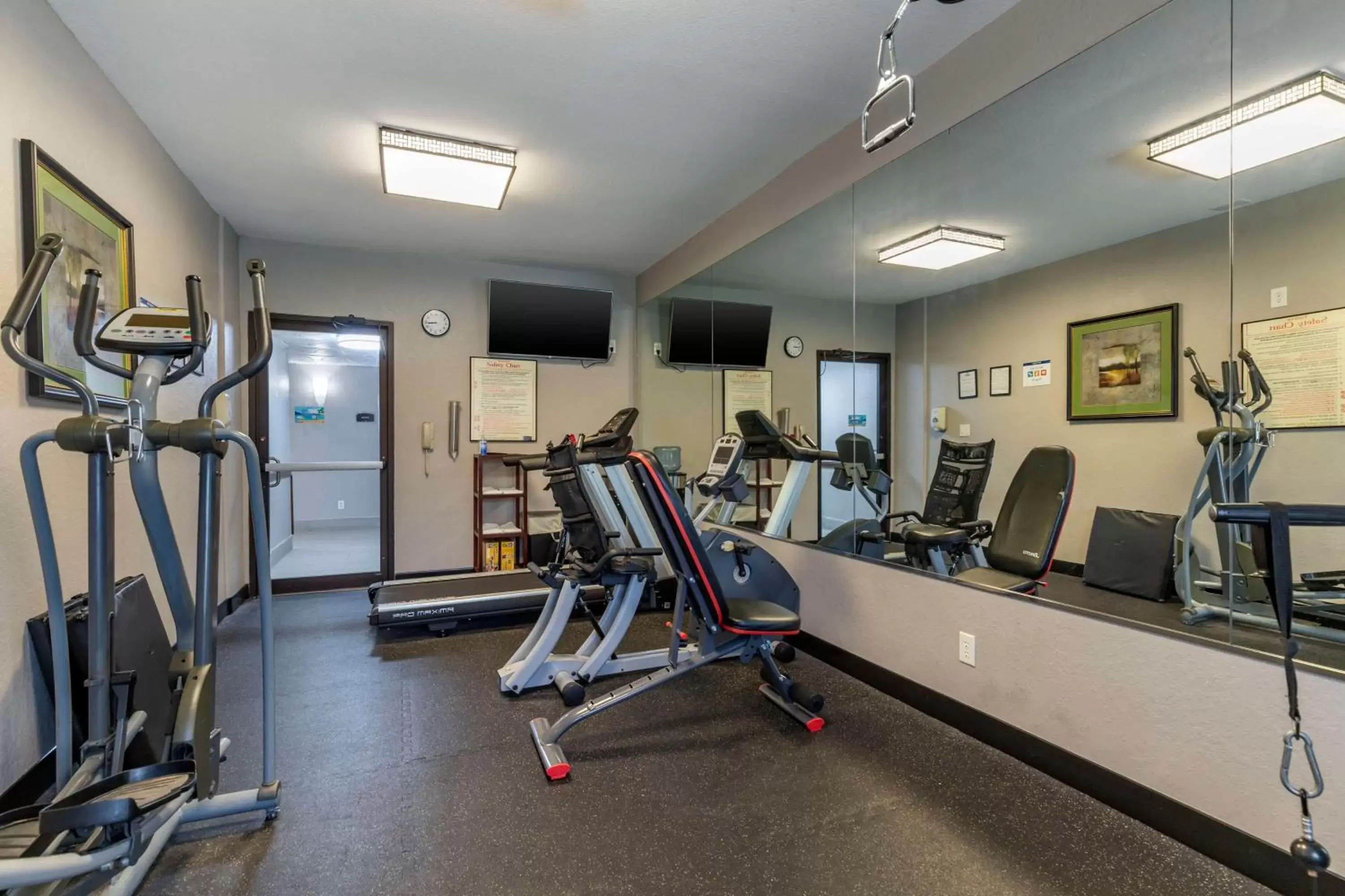 Fitness centre/facilities, Fitness Center/Facilities in Best Western PLUS Victoria Inn & Suites