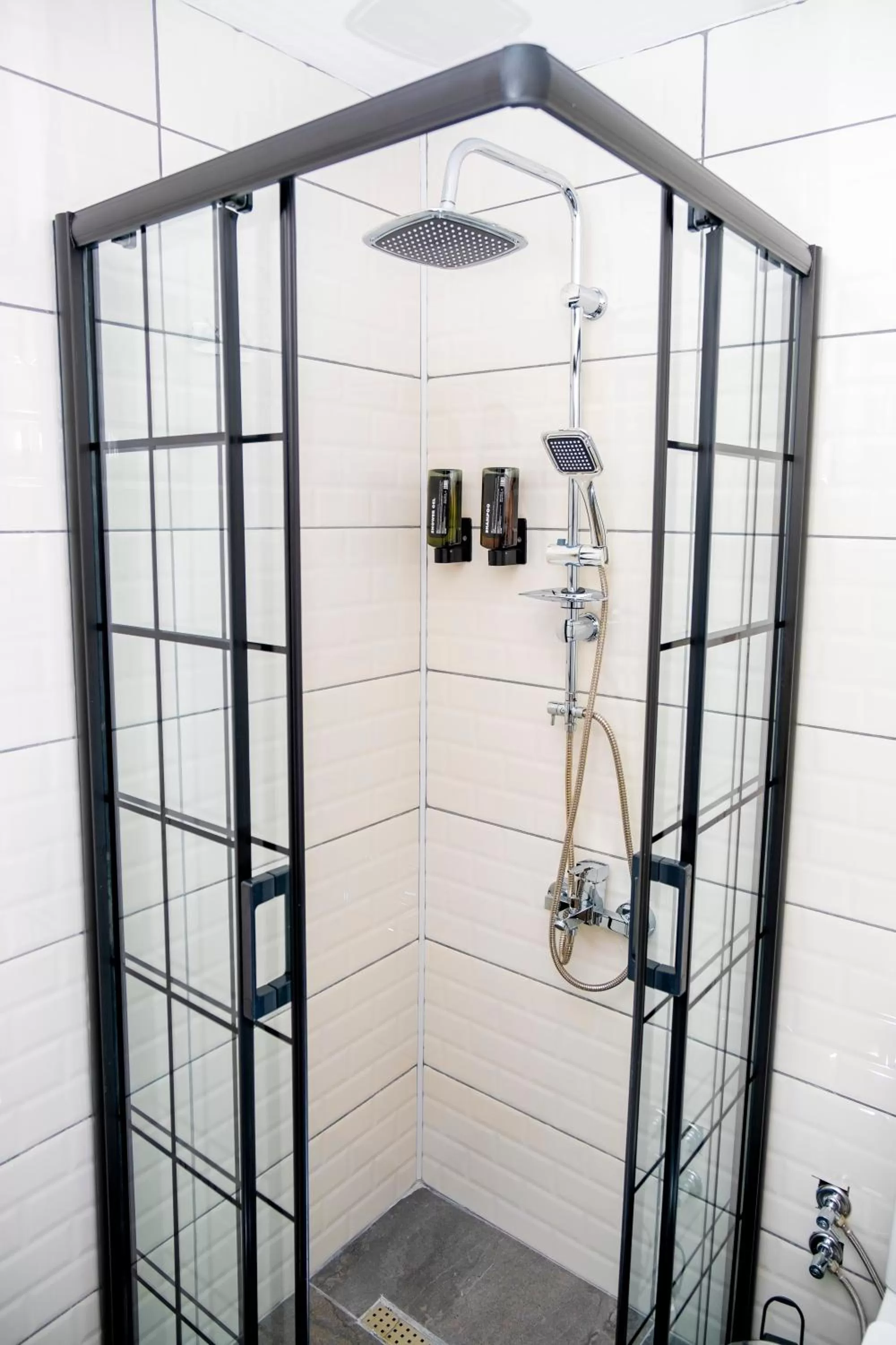 Shower in Comfort Center Suit Hotel