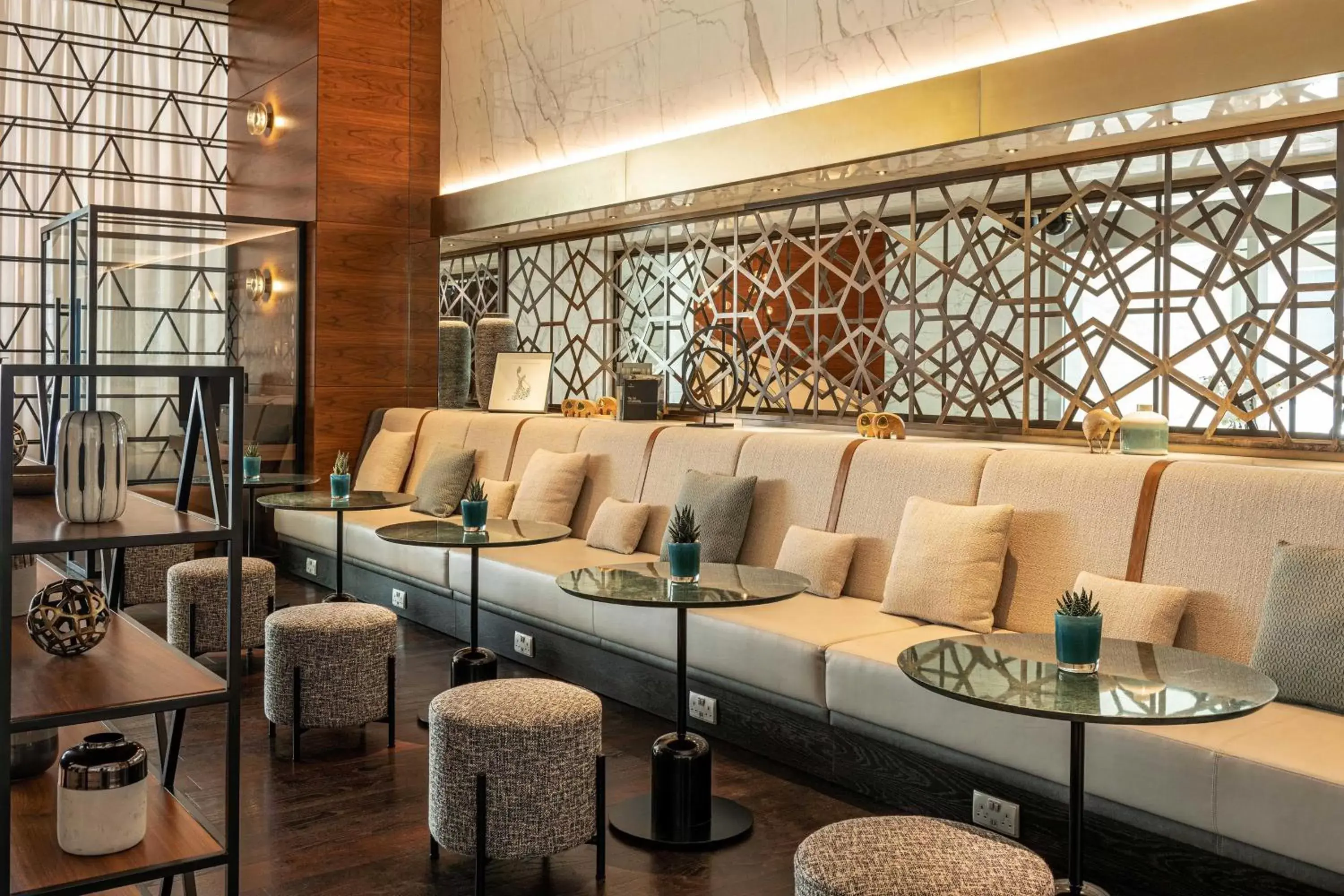 Lobby or reception, Seating Area in Sheraton Grand Hotel, Dubai