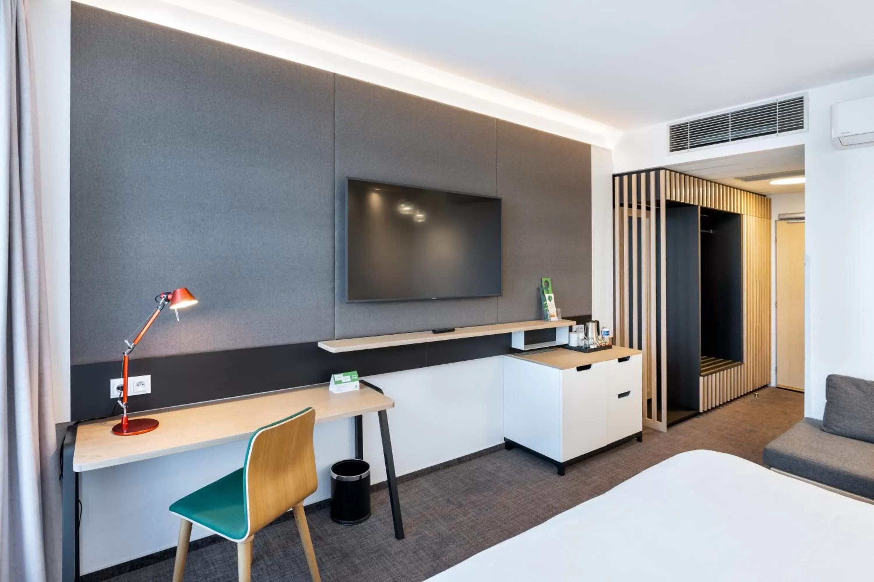 Photo of the whole room, TV/Entertainment Center in Holiday Inn Prague Airport, an IHG Hotel