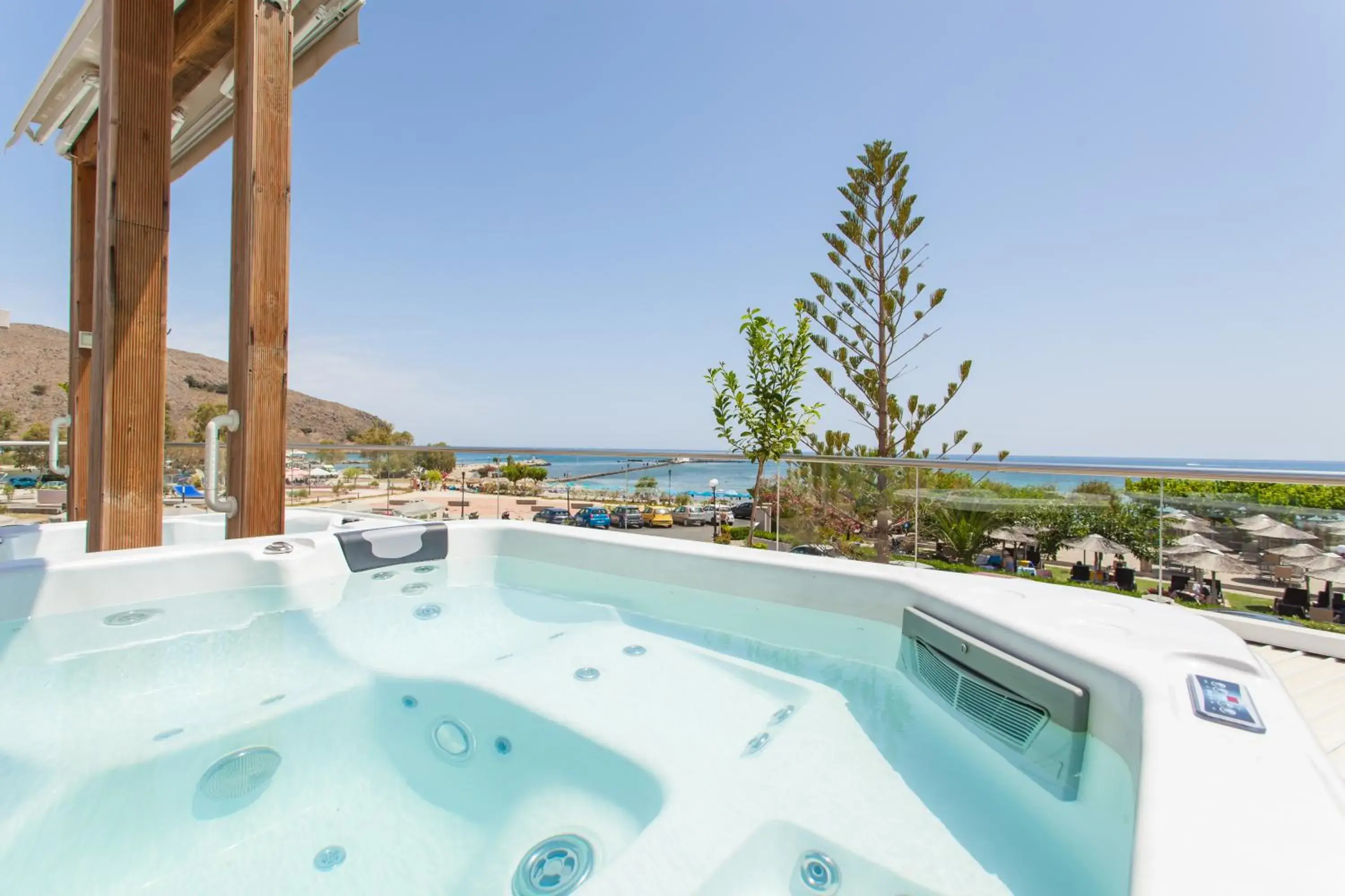 Hot Tub in Georgioupolis Beach Hotel