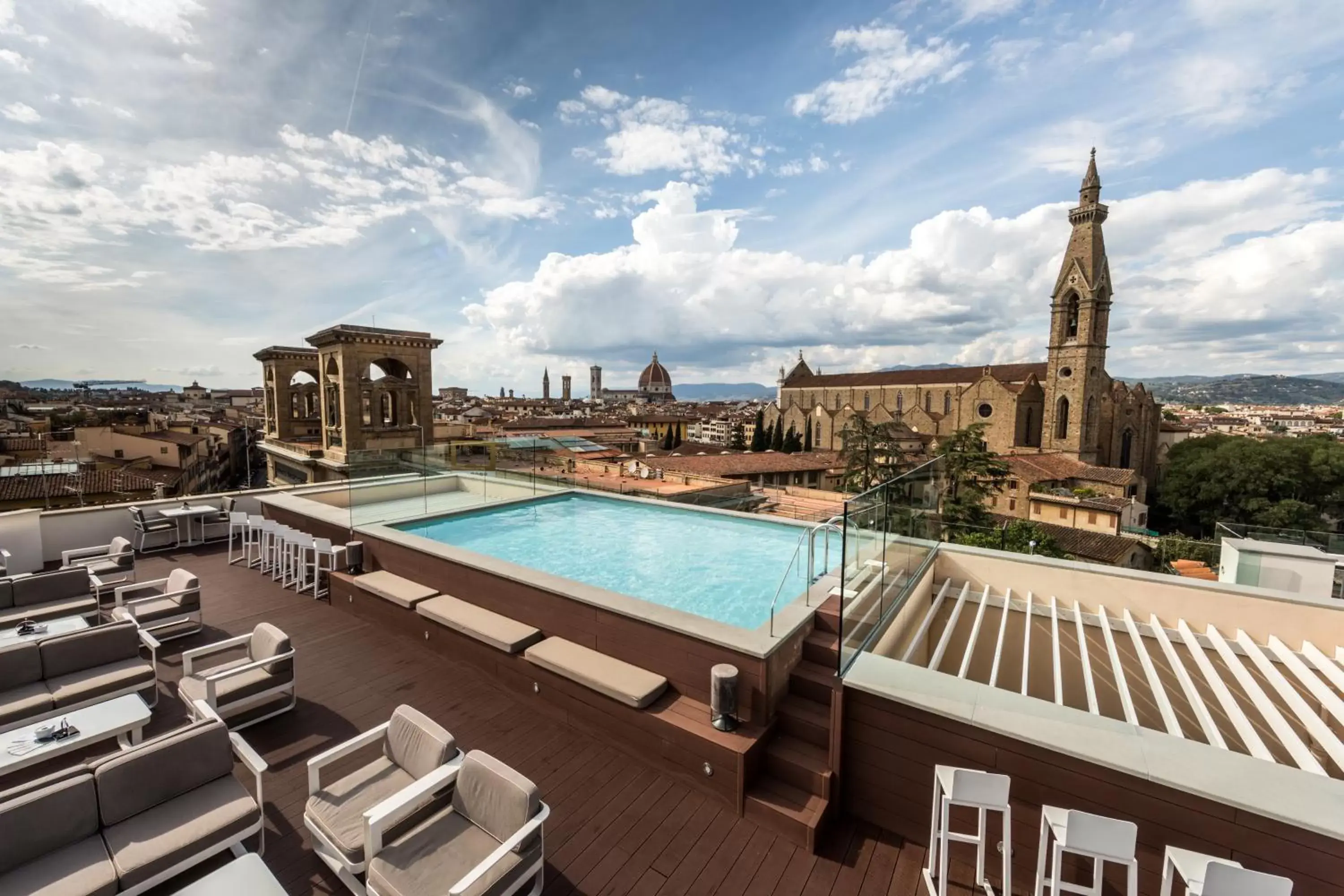 Lounge or bar, Pool View in Plaza Hotel Lucchesi