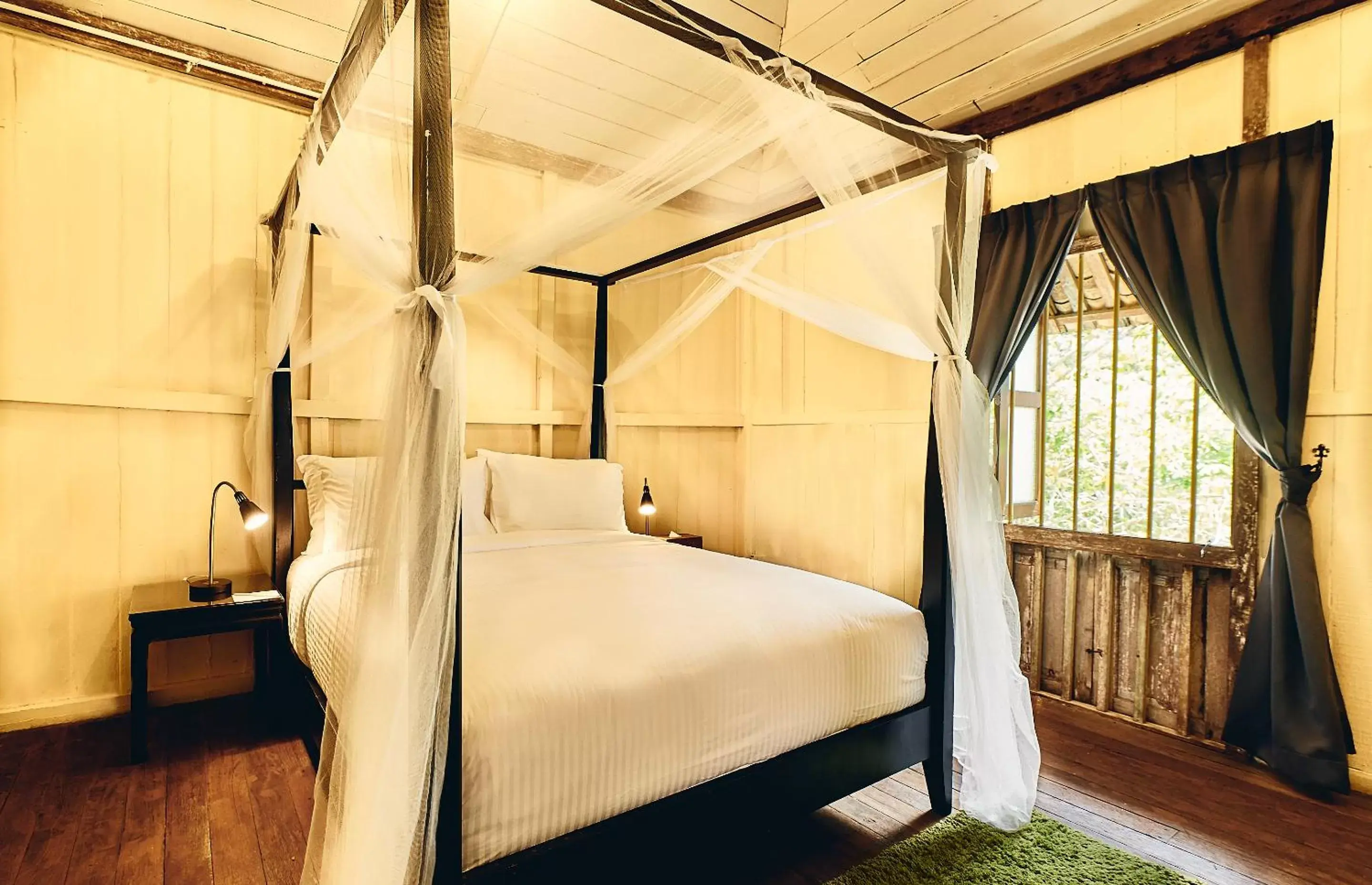 Bedroom, Bed in Temple Tree Resort