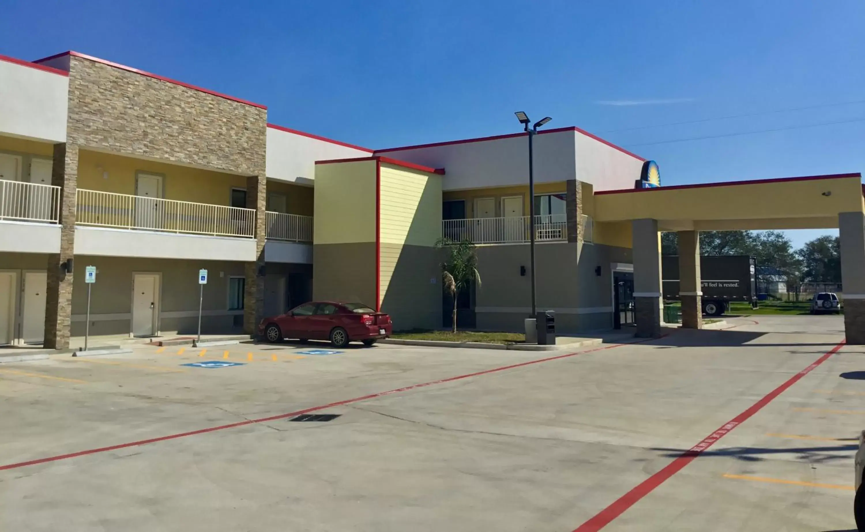 Property building in Days Inn by Wyndham Freeport Property building in Days Inn by Wyndham Freeport