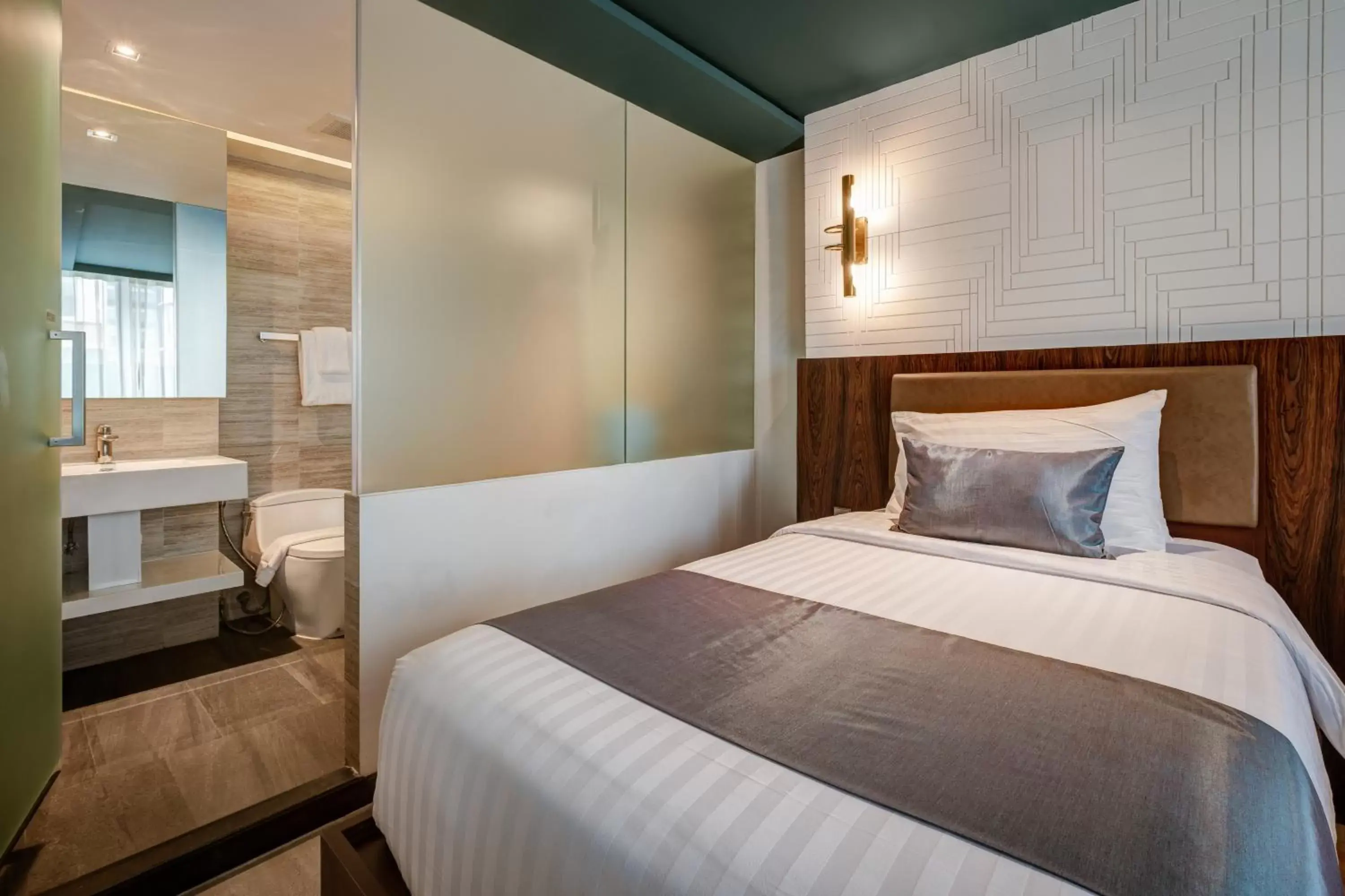 Other, Bed in Sib Kao Other, Bed in Sib Kao