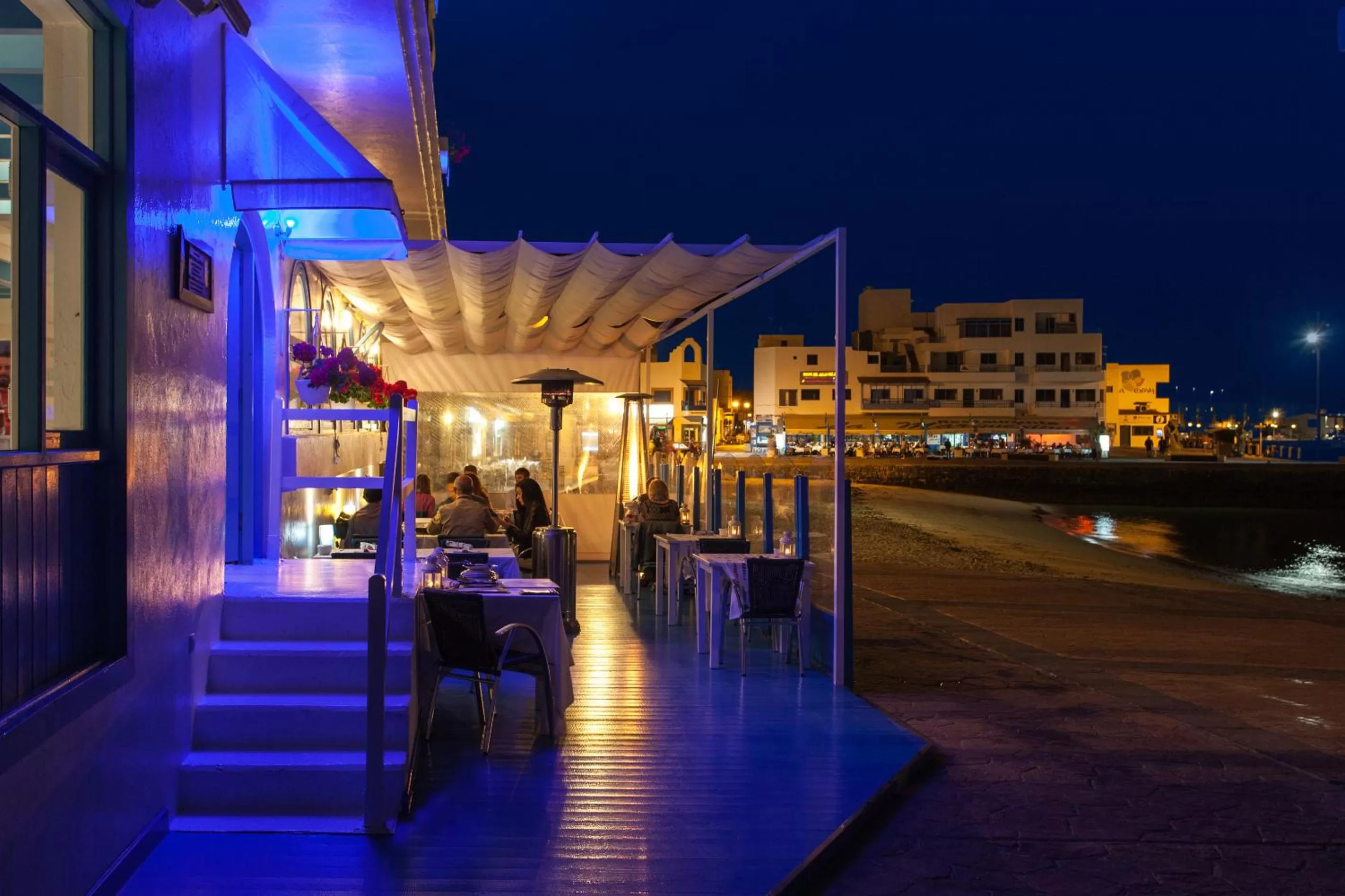 Restaurant/places to eat in AVANTI Lifestyle Hotel - Only Adults