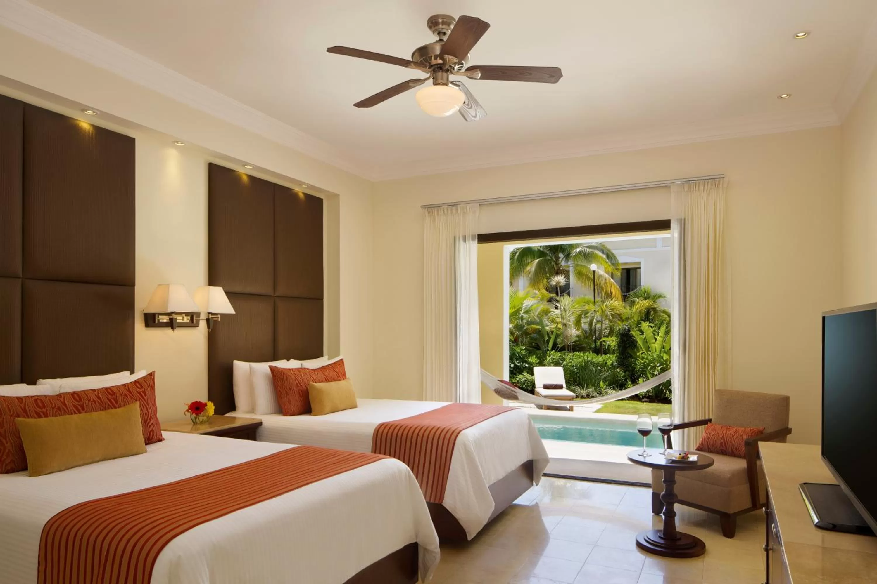 Balcony/Terrace, Bed in Dreams Tulum Resort & Spa