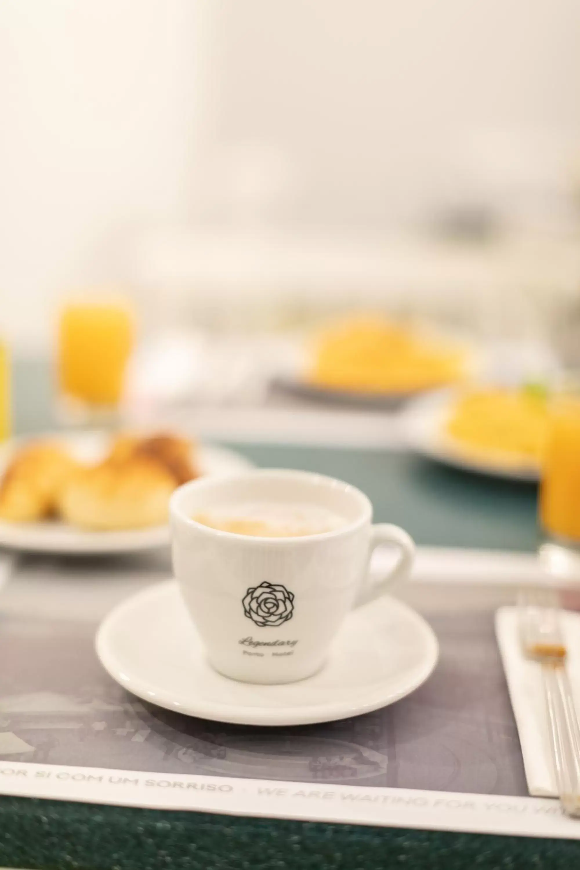 Breakfast in Legendary Porto Hotel