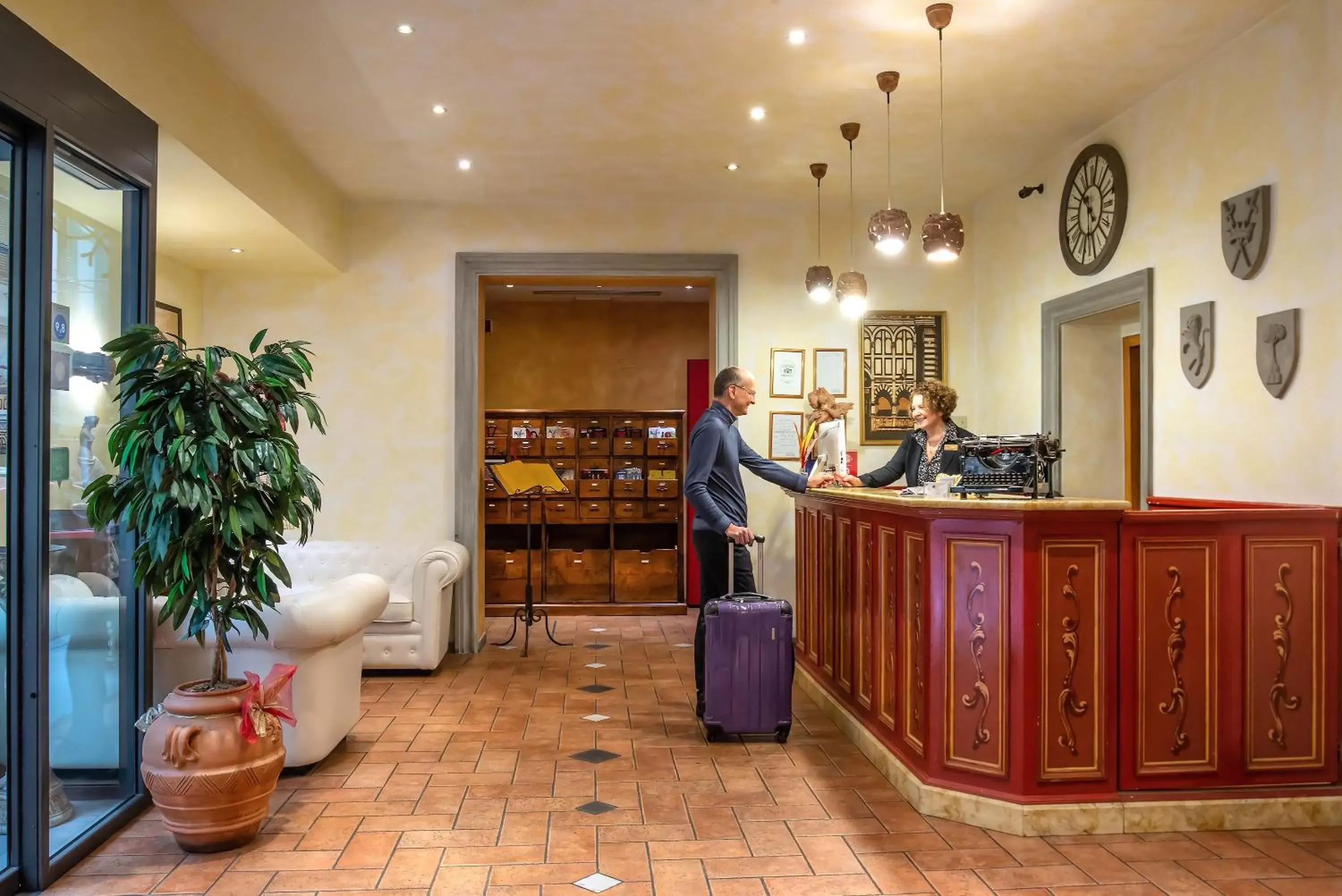 Staff, Lobby/Reception in Hotel Alba Palace