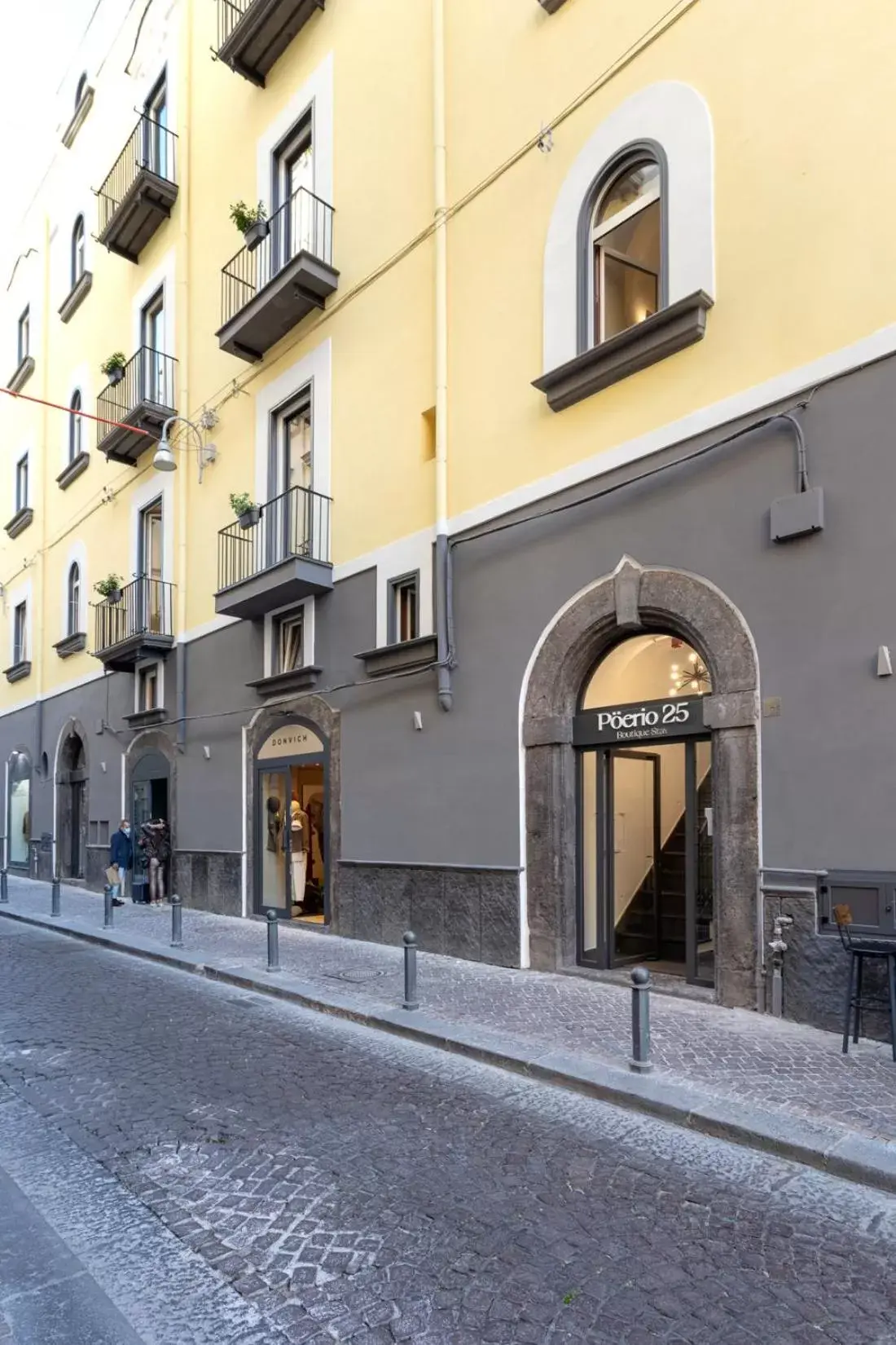 Property Building in Poerio 25 Boutique Stay