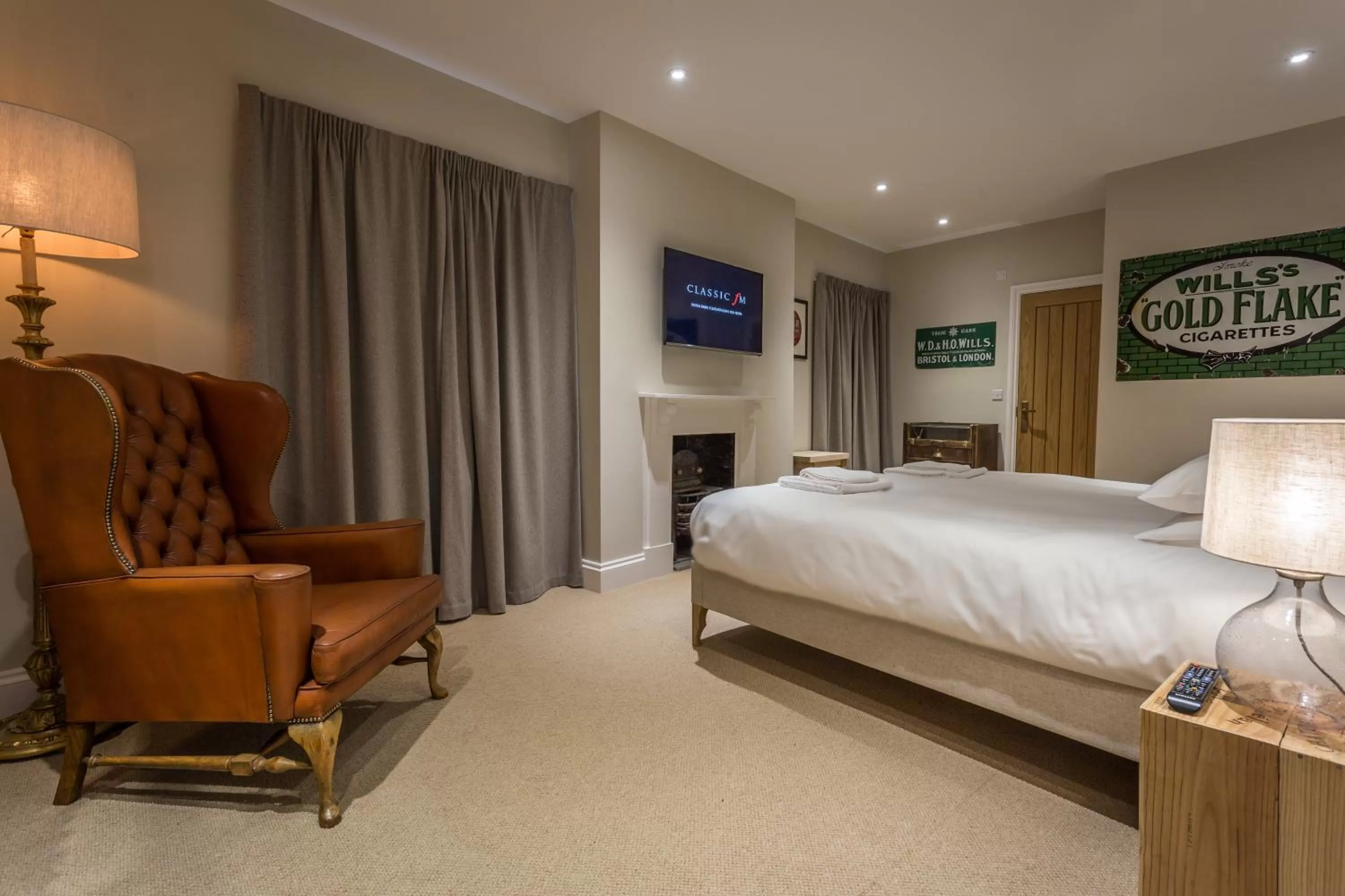 Bed in The Redan Inn