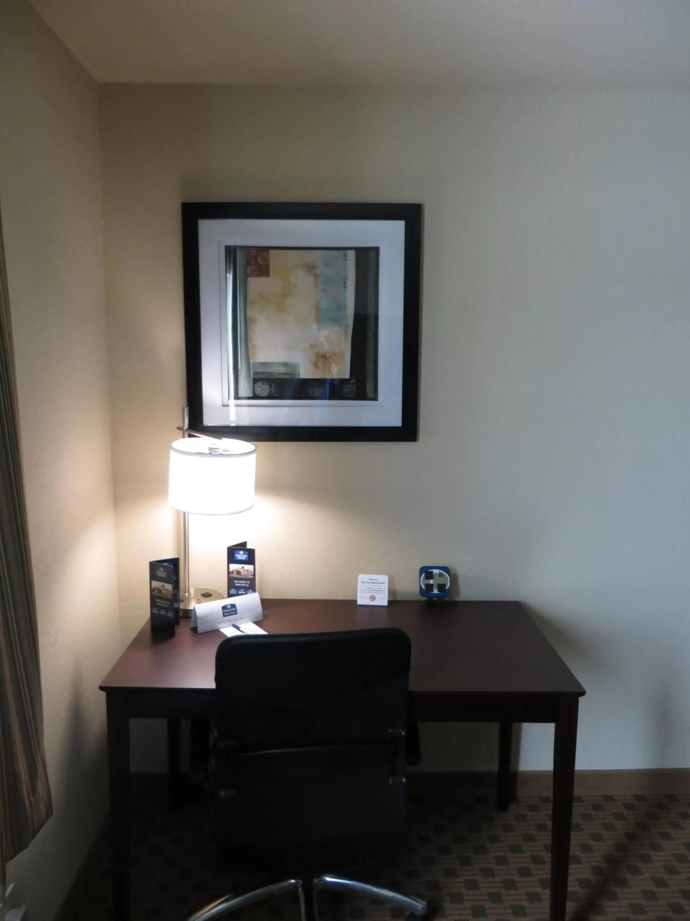 hair dresser in Cobblestone Inn & Suites - Harper