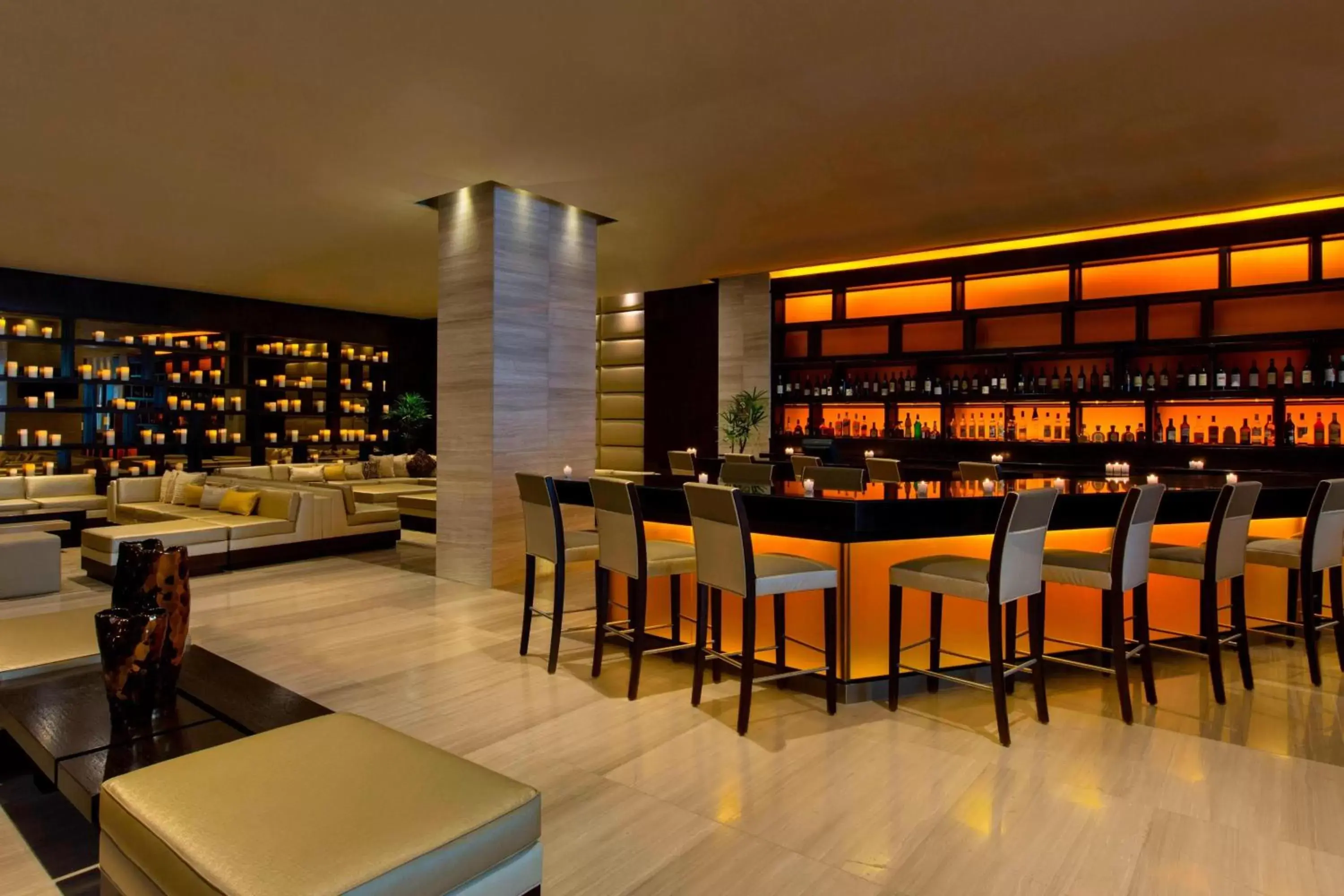Restaurant/places to eat, Lounge/Bar in The Westin Panama