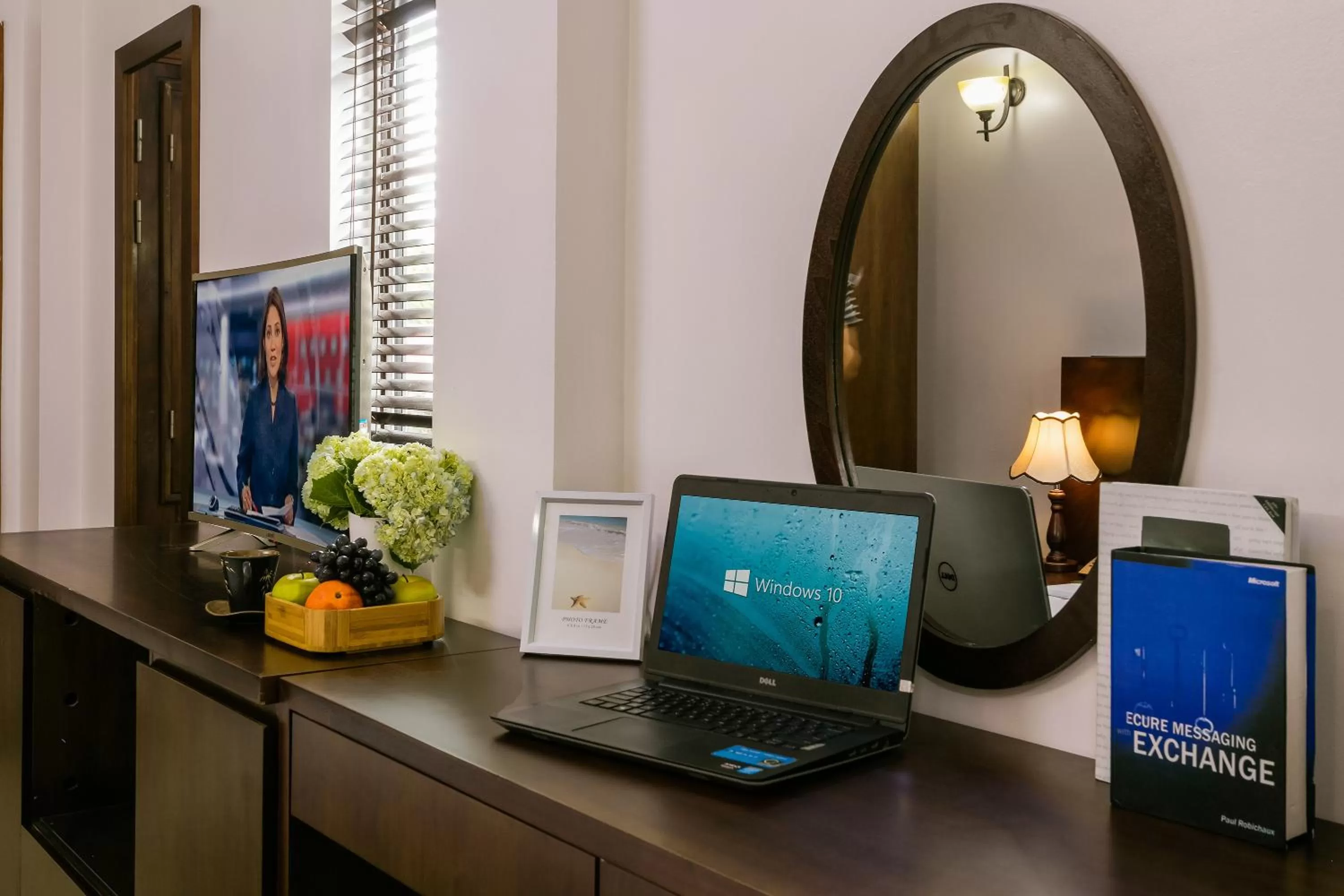 hair dresser in Hanoi Stella Hotel