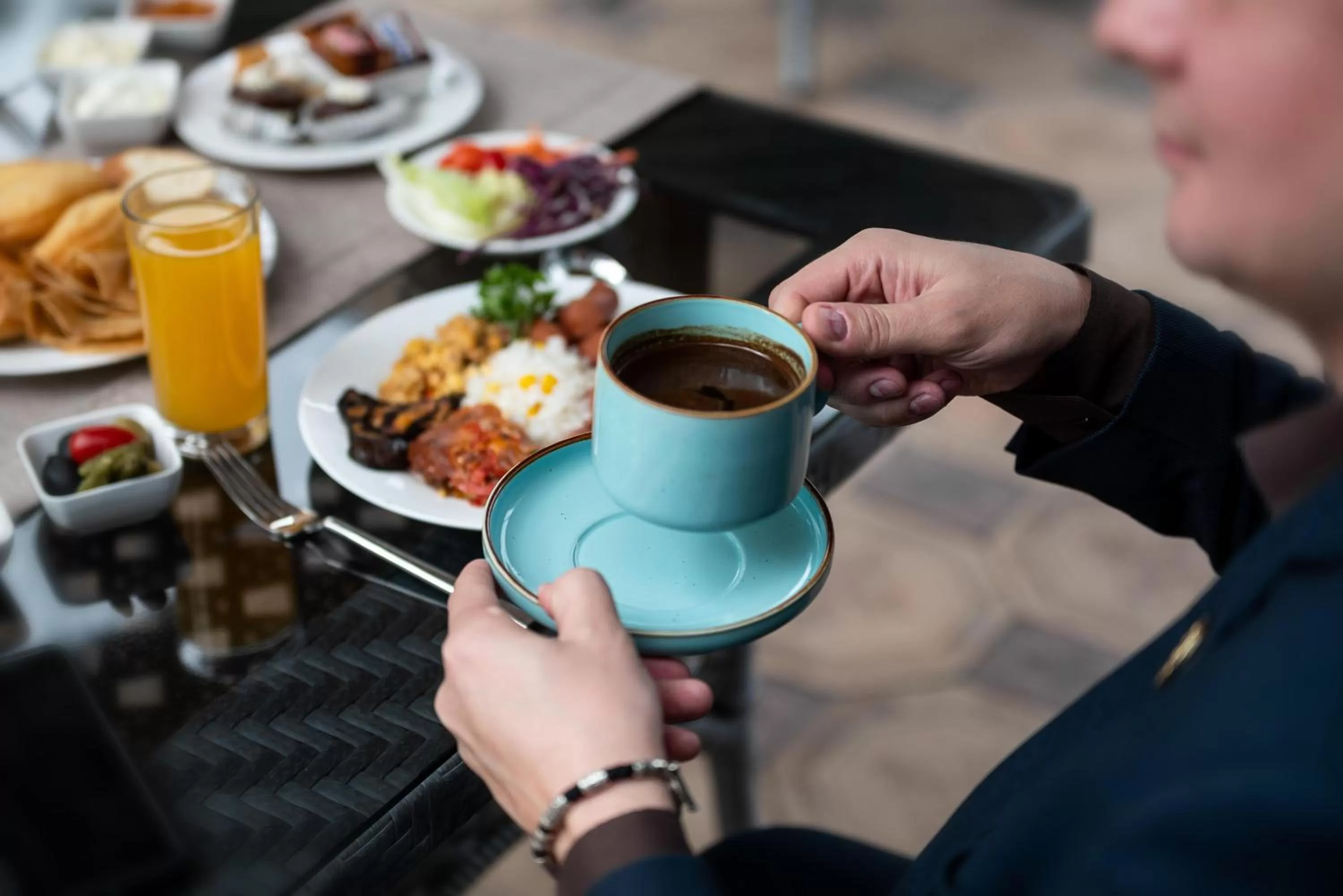 Buffet breakfast in Tauke Khan Plaza