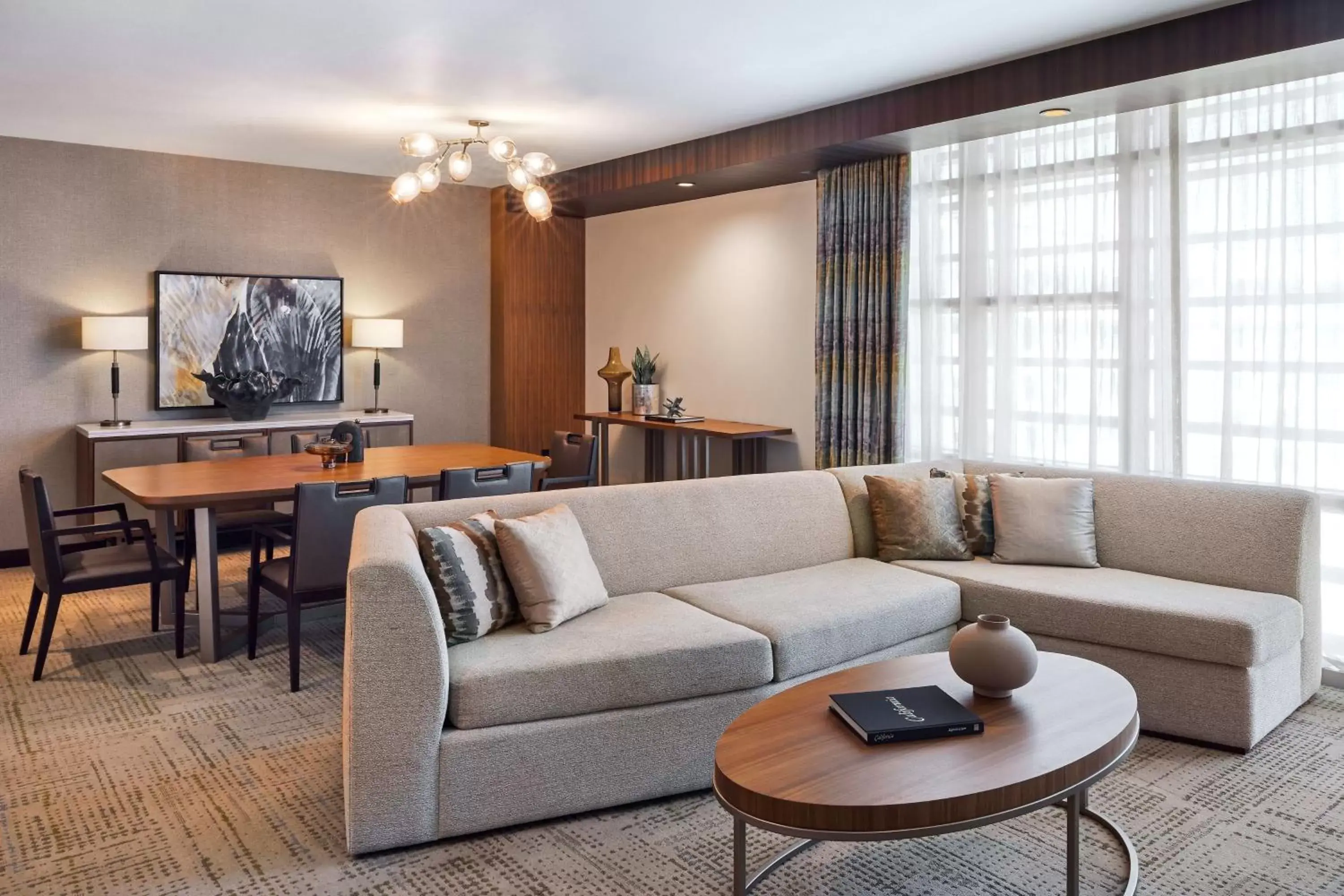 Bedroom, Seating Area in JW Marriott, Anaheim Resort