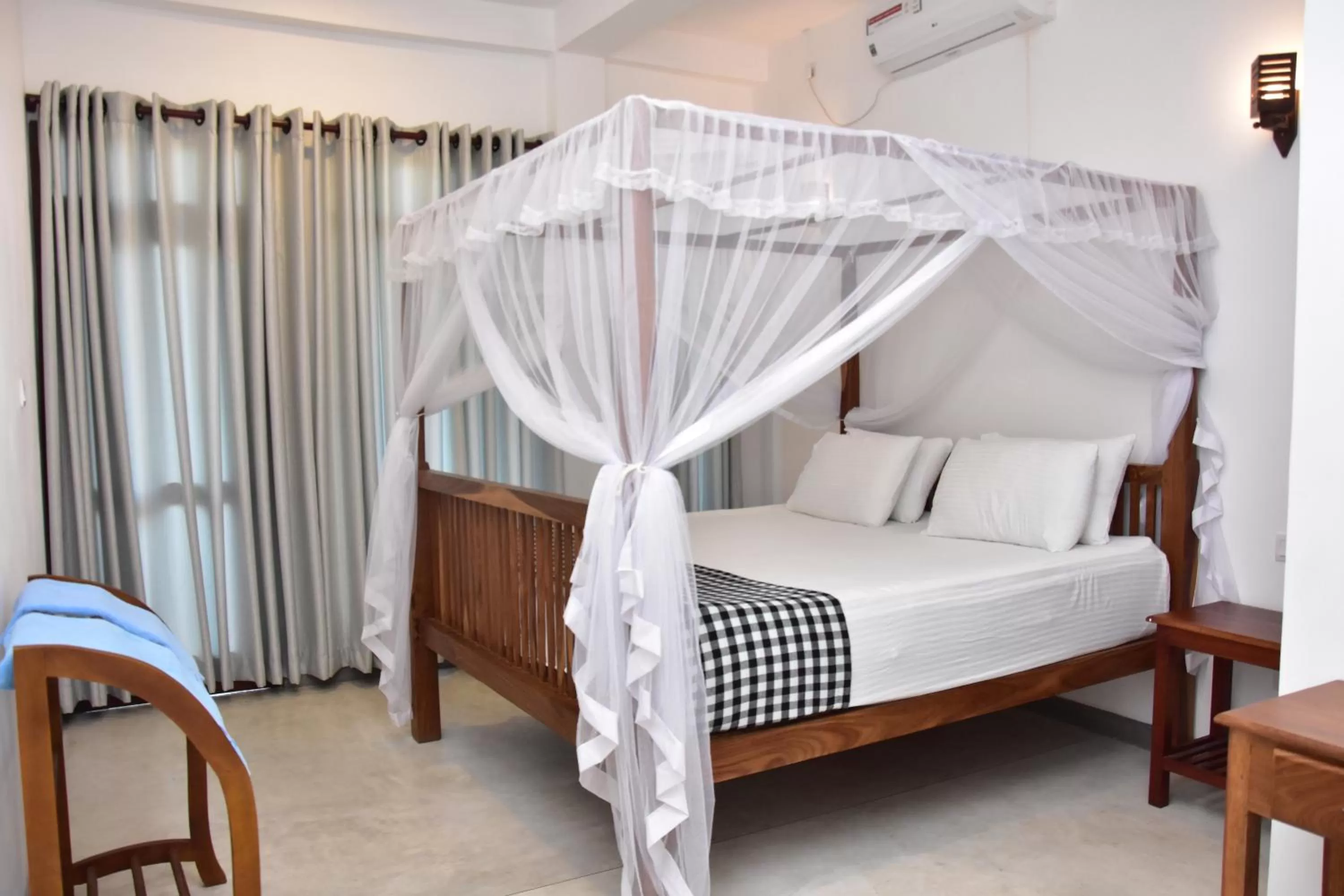 Bed in Green Almond Hotel