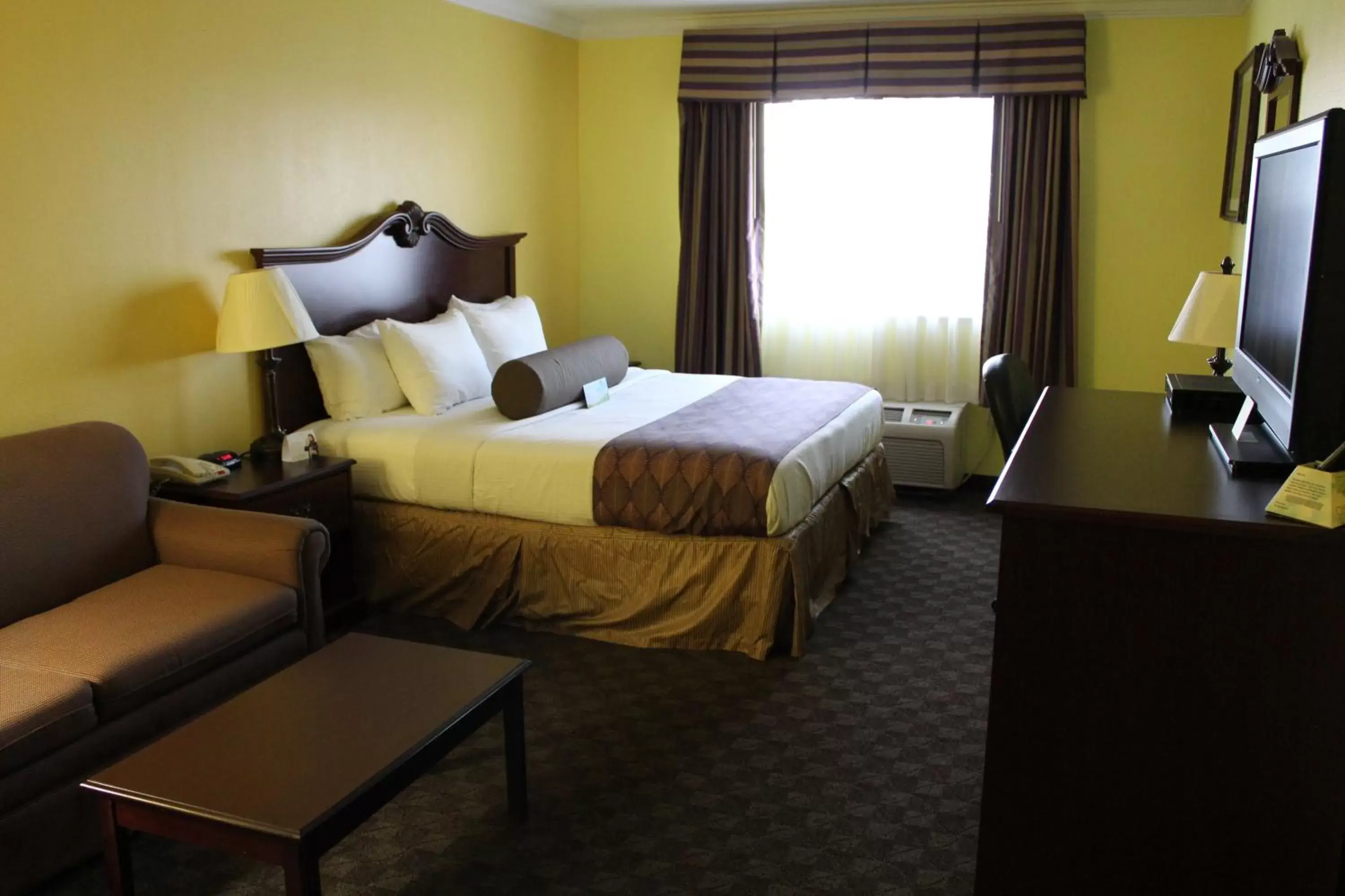 Photo of the whole room, Bed in Days Inn by Wyndham Salado