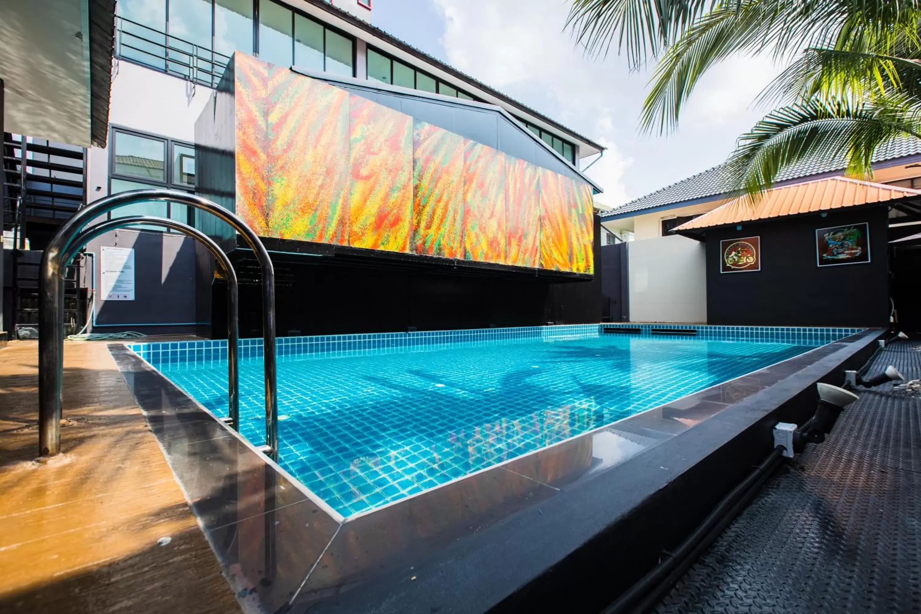 Swimming pool in PP@Hotel Rangsit Swimming pool in PP@Hotel Rangsit