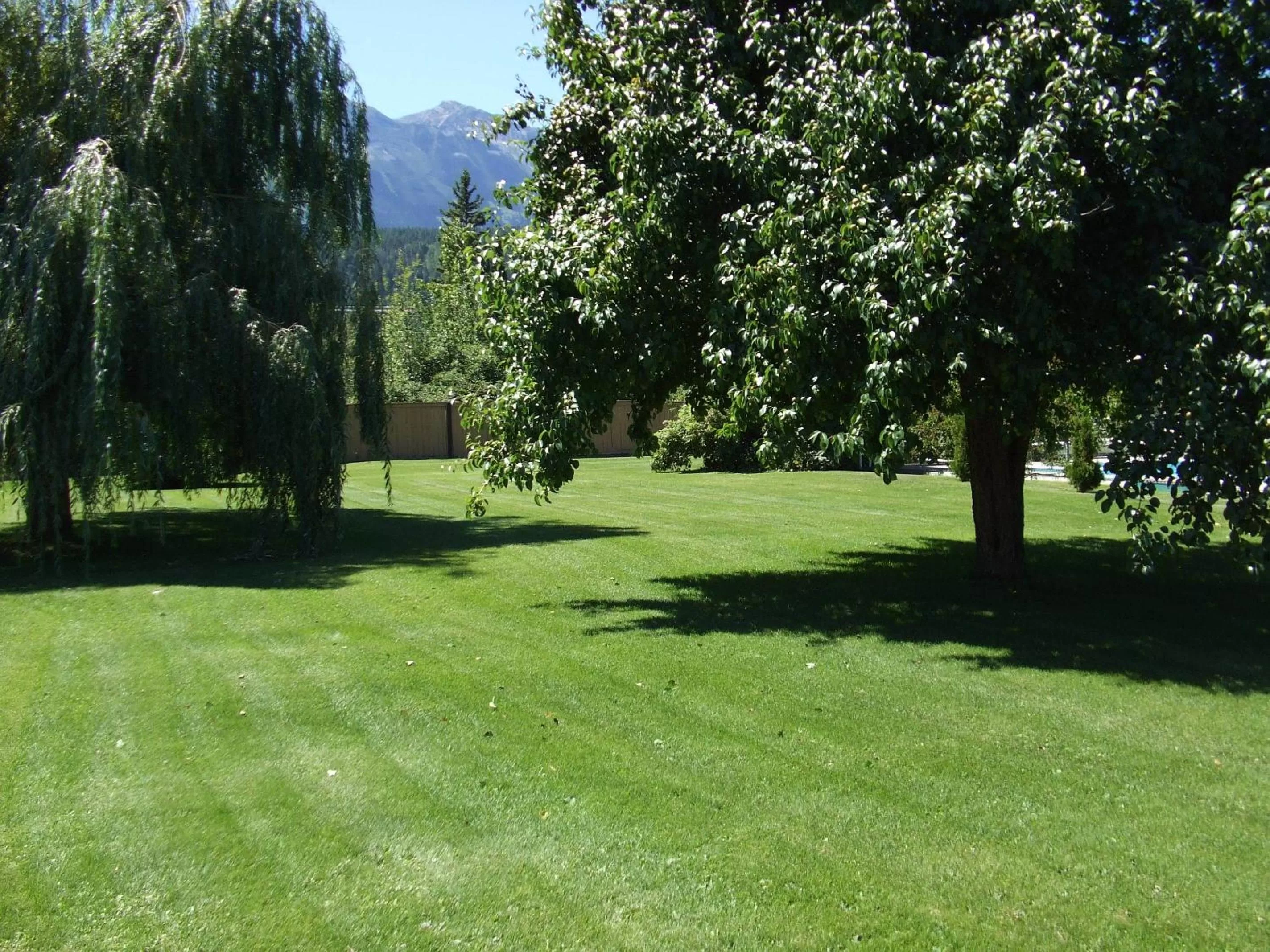 Area and facilities in Mary's Motel