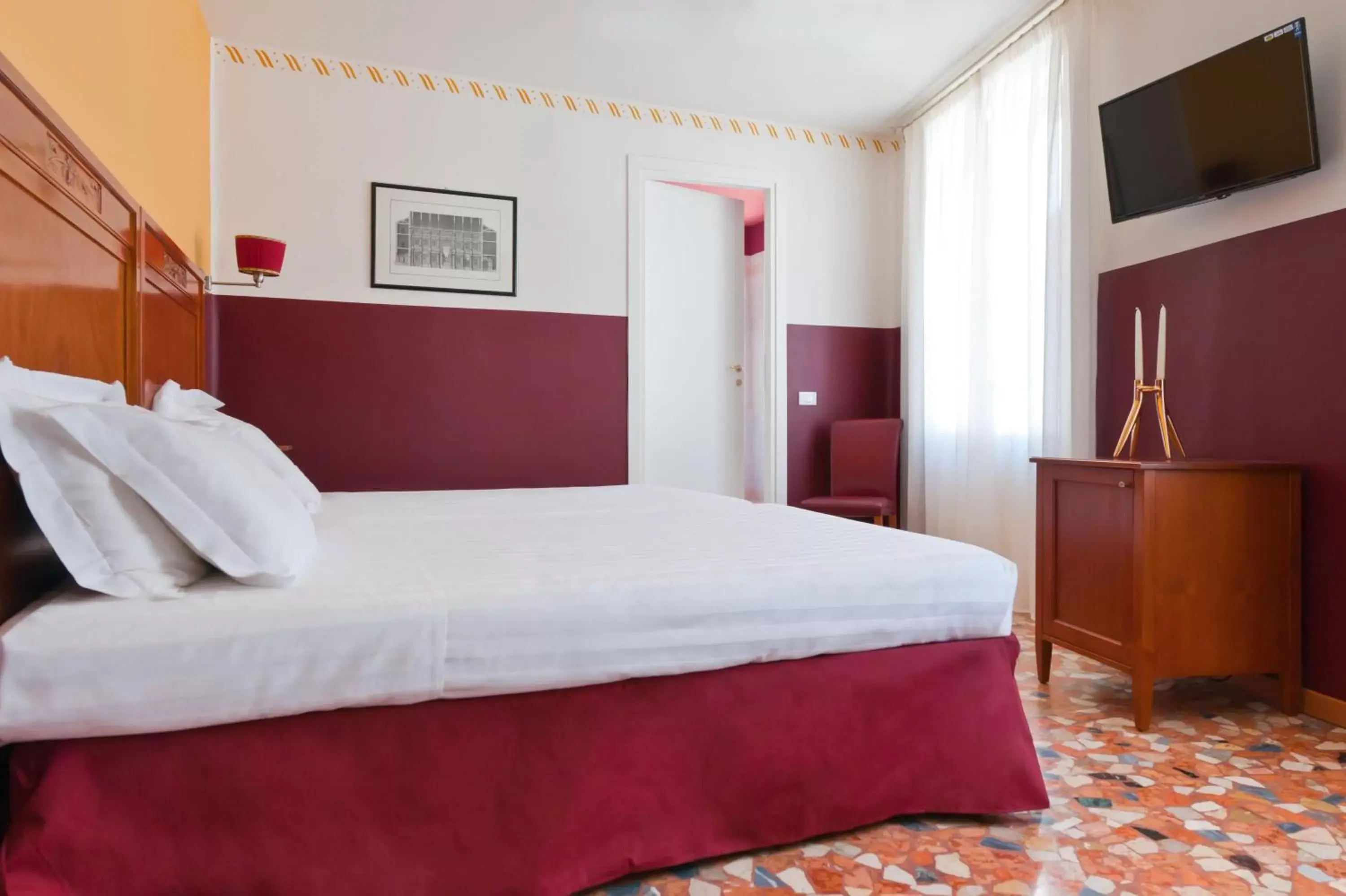 Day, Bed in Antico Hotel Vicenza