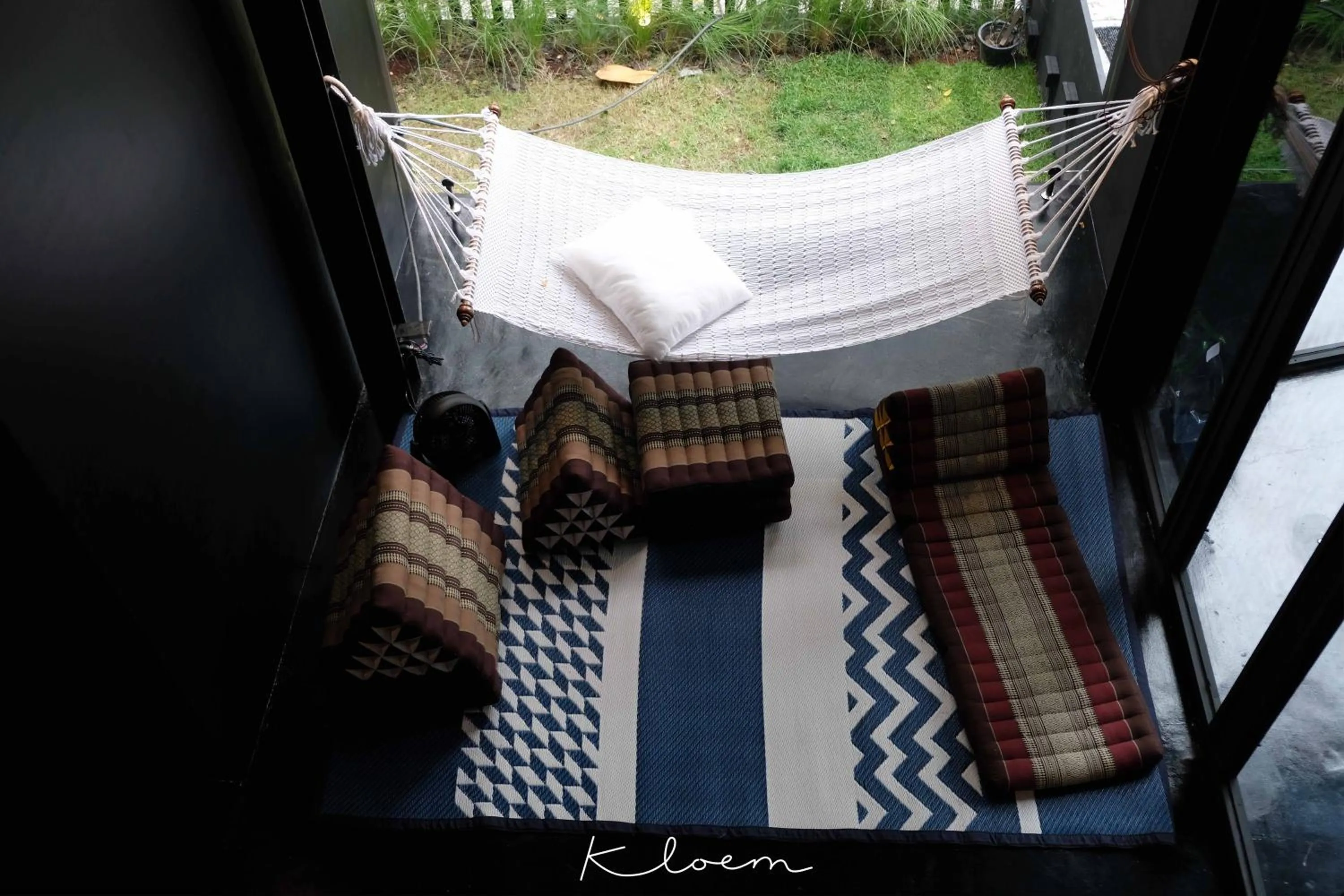 Communal lounge/ TV room in Kloem Hostel