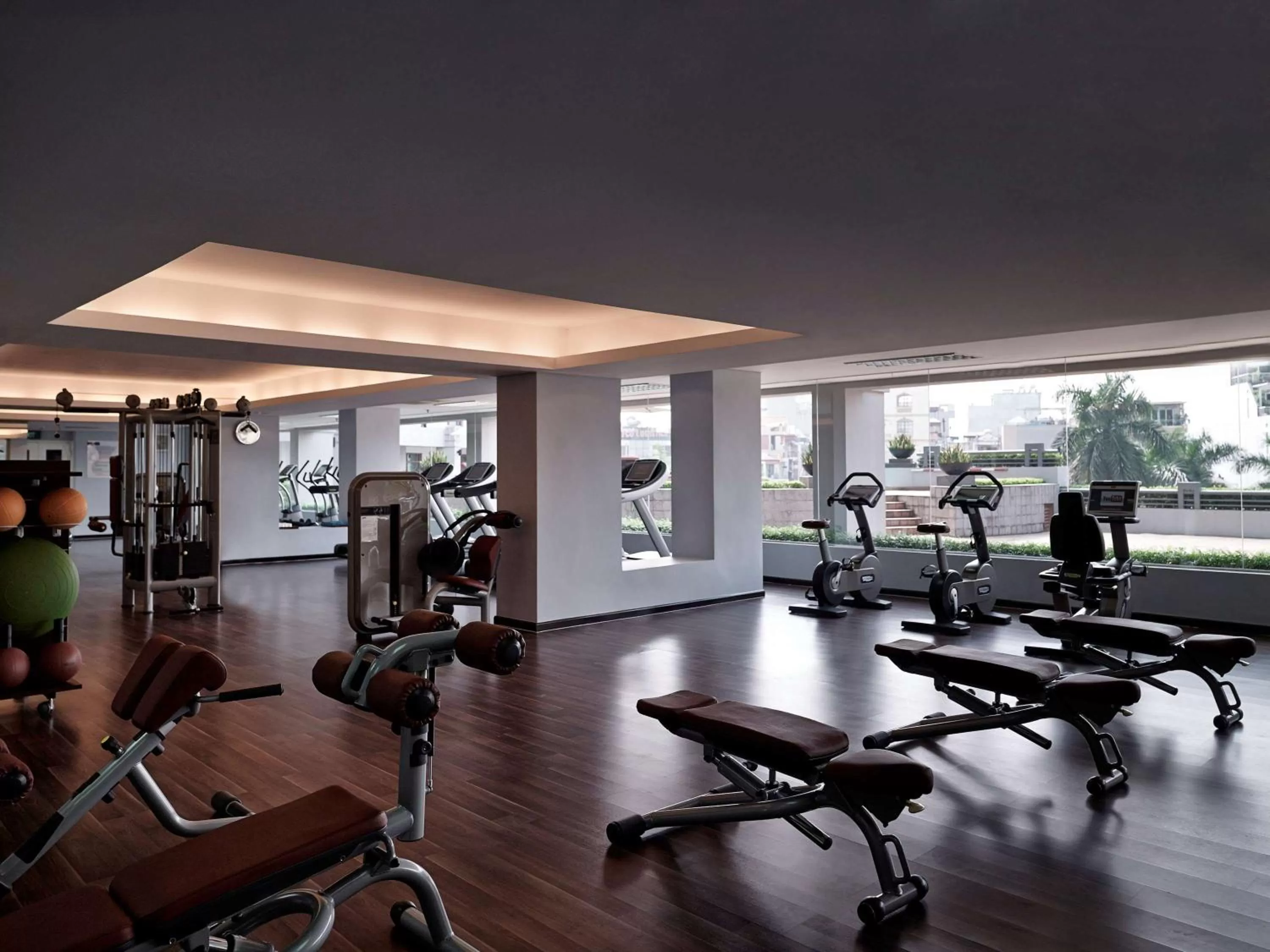 Fitness centre/facilities in Pullman Hanoi