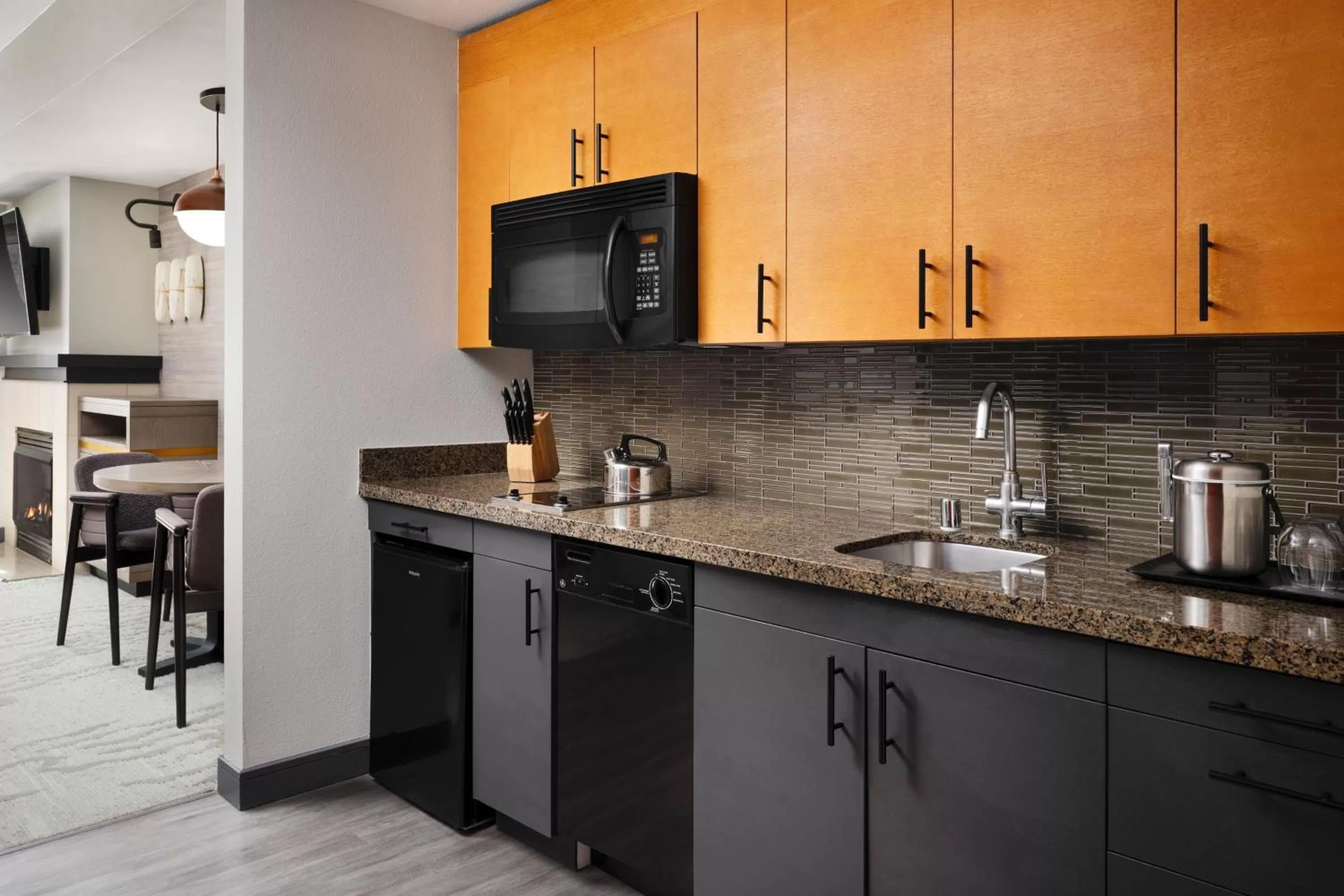 Kitchen or kitchenette in The Westin Monache Resort, Mammoth