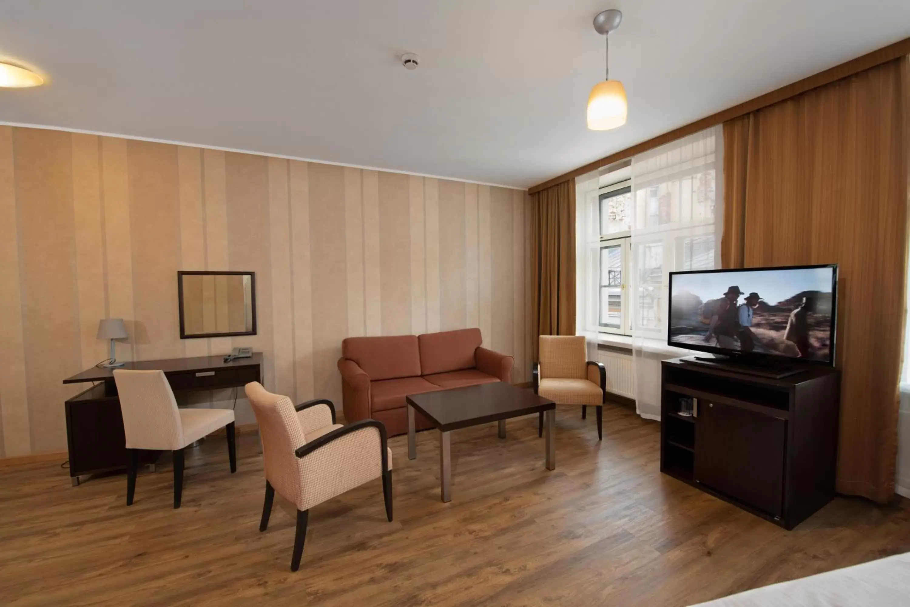 TV and multimedia, Seating Area in Hestia Hotel Barons Old Town